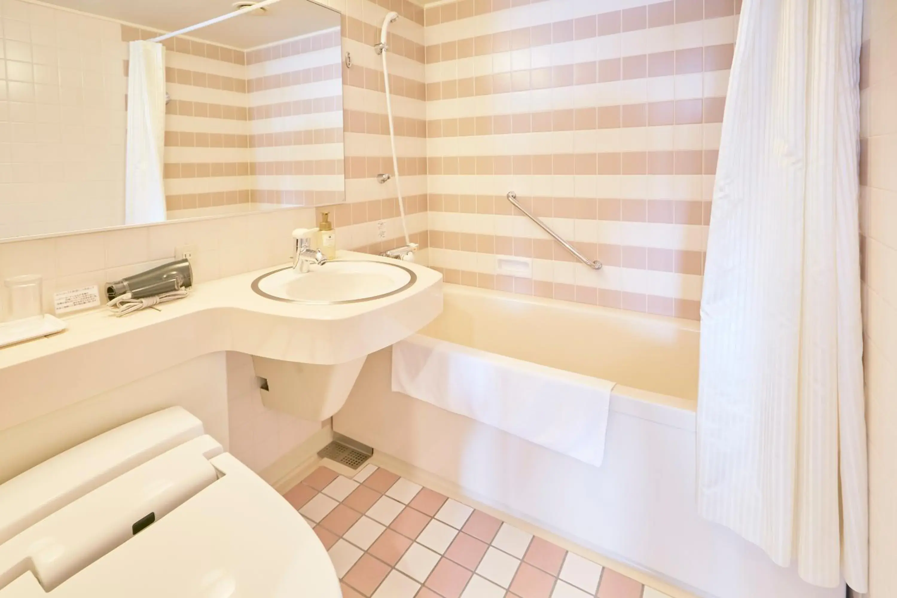 Bathroom in Hotel Seagull Tempozan Osaka