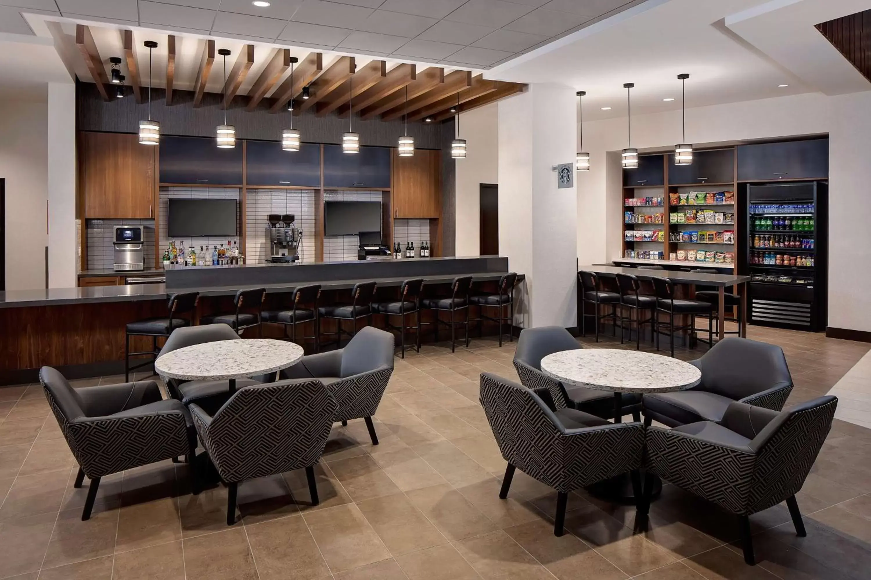 Restaurant/places to eat in Hyatt Place Glendale/Los Angeles