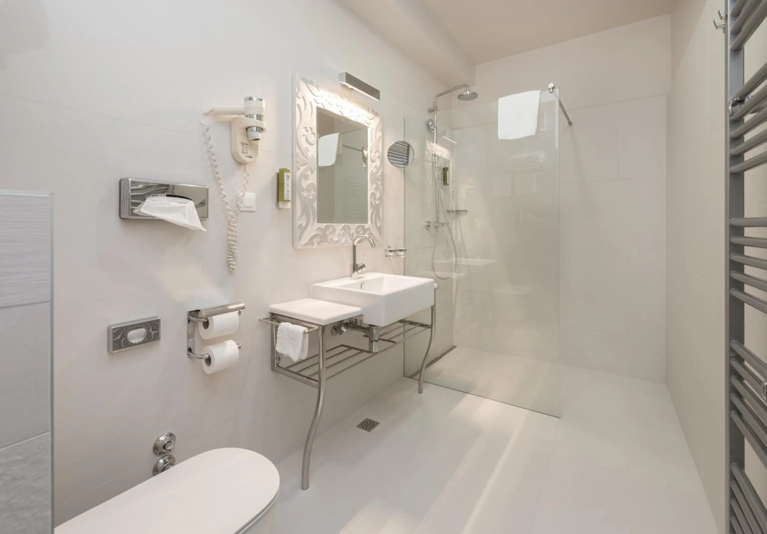 Bathroom in Bastion Heritage Hotel