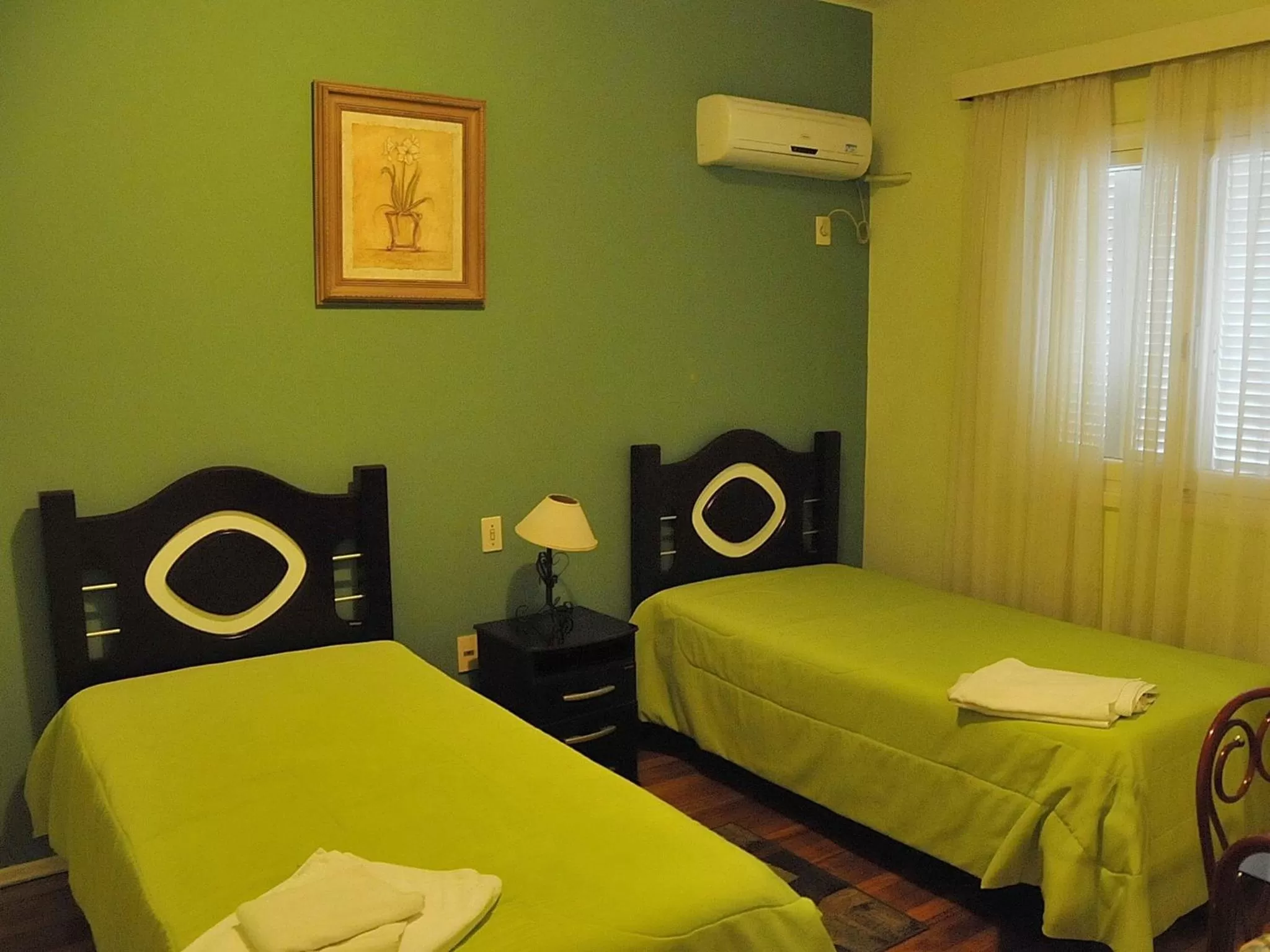 Photo of the whole room, Bed in Hotel Uruguay Brasil