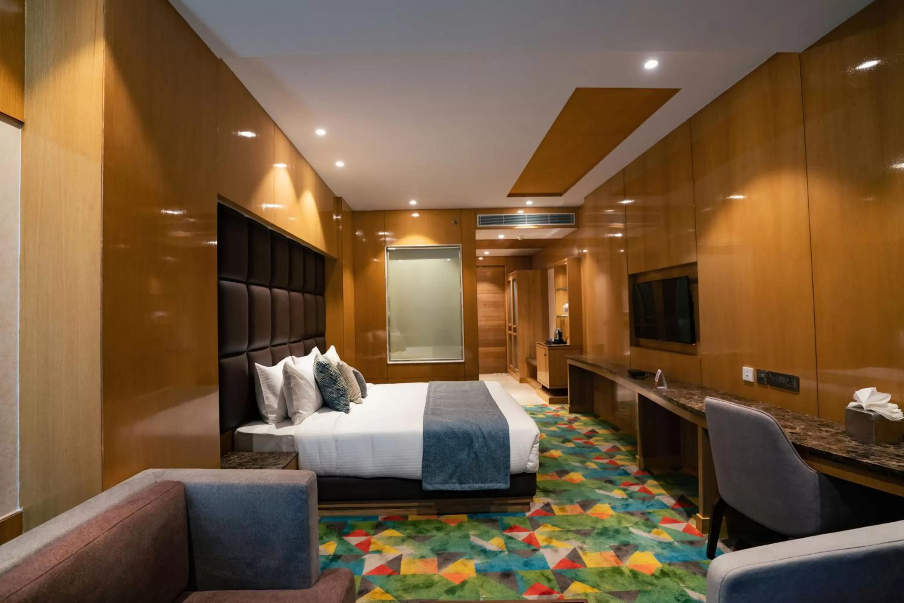 Bedroom, Bed in Ramada Plaza by Wyndham Jammu Vijaypur