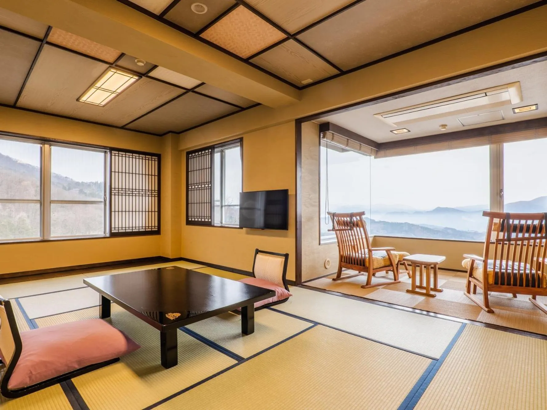 Photo of the whole room in Kishigon Ryokan