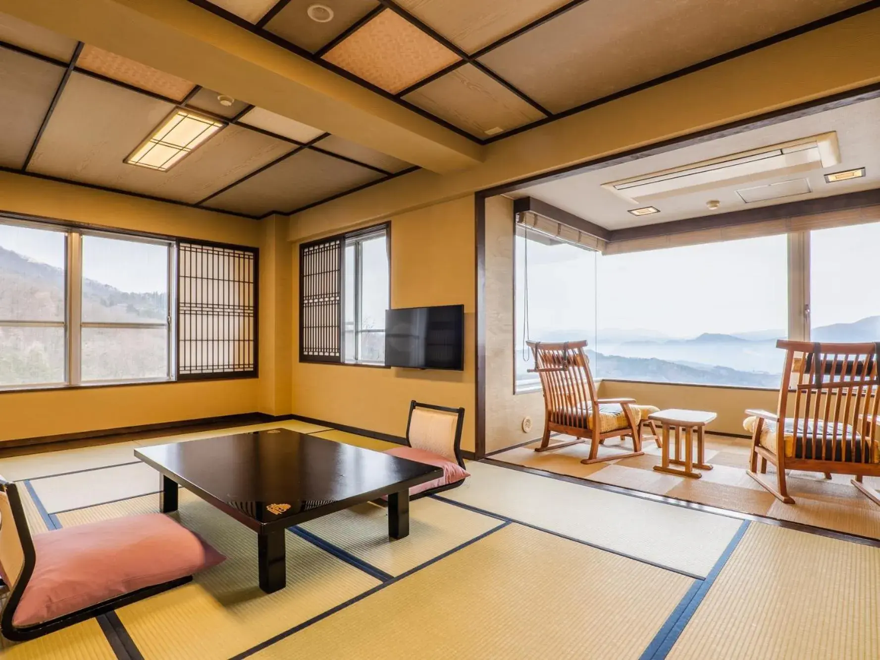 Photo of the whole room in Kishigon Ryokan