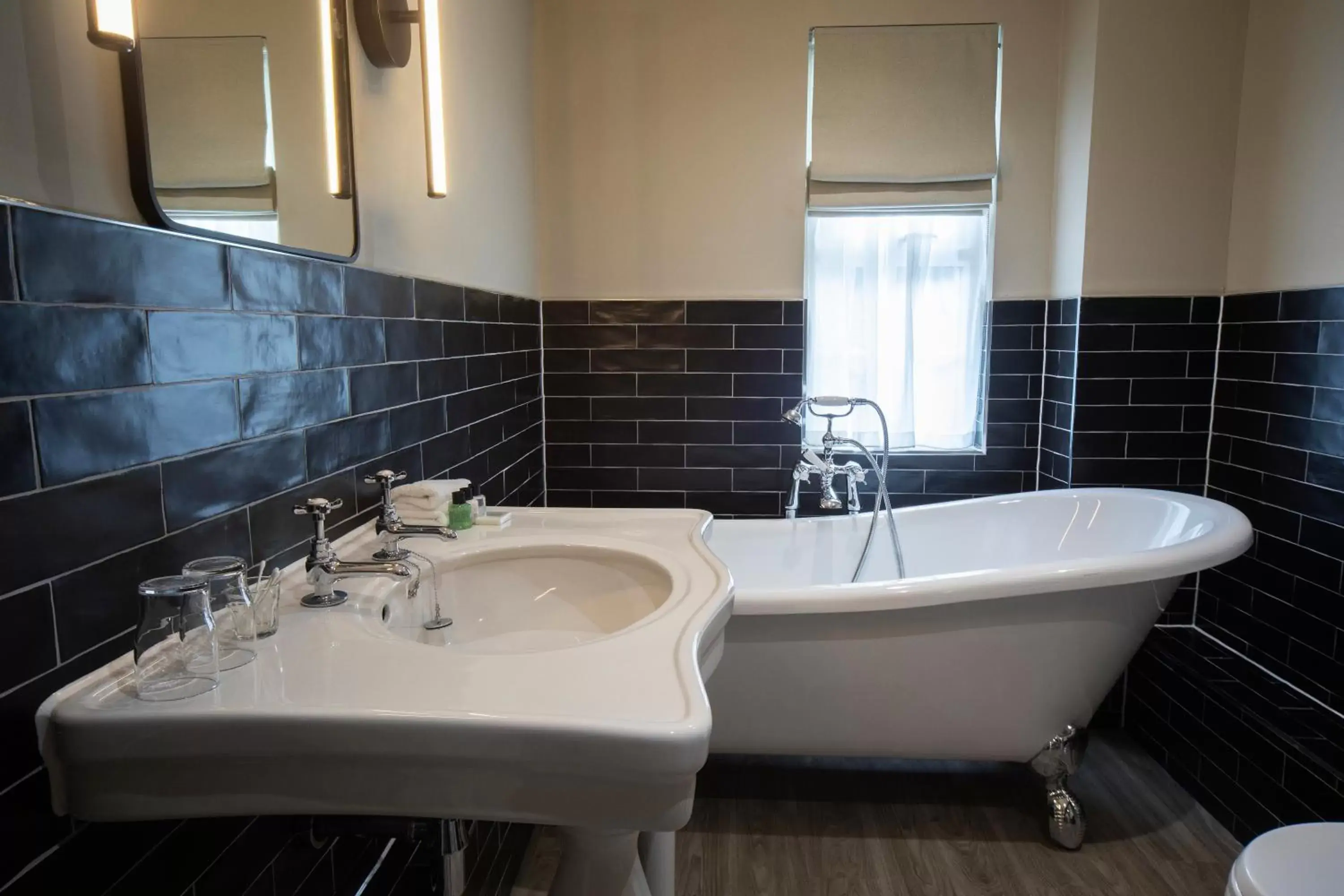 Bathroom in Cottage In The Wood