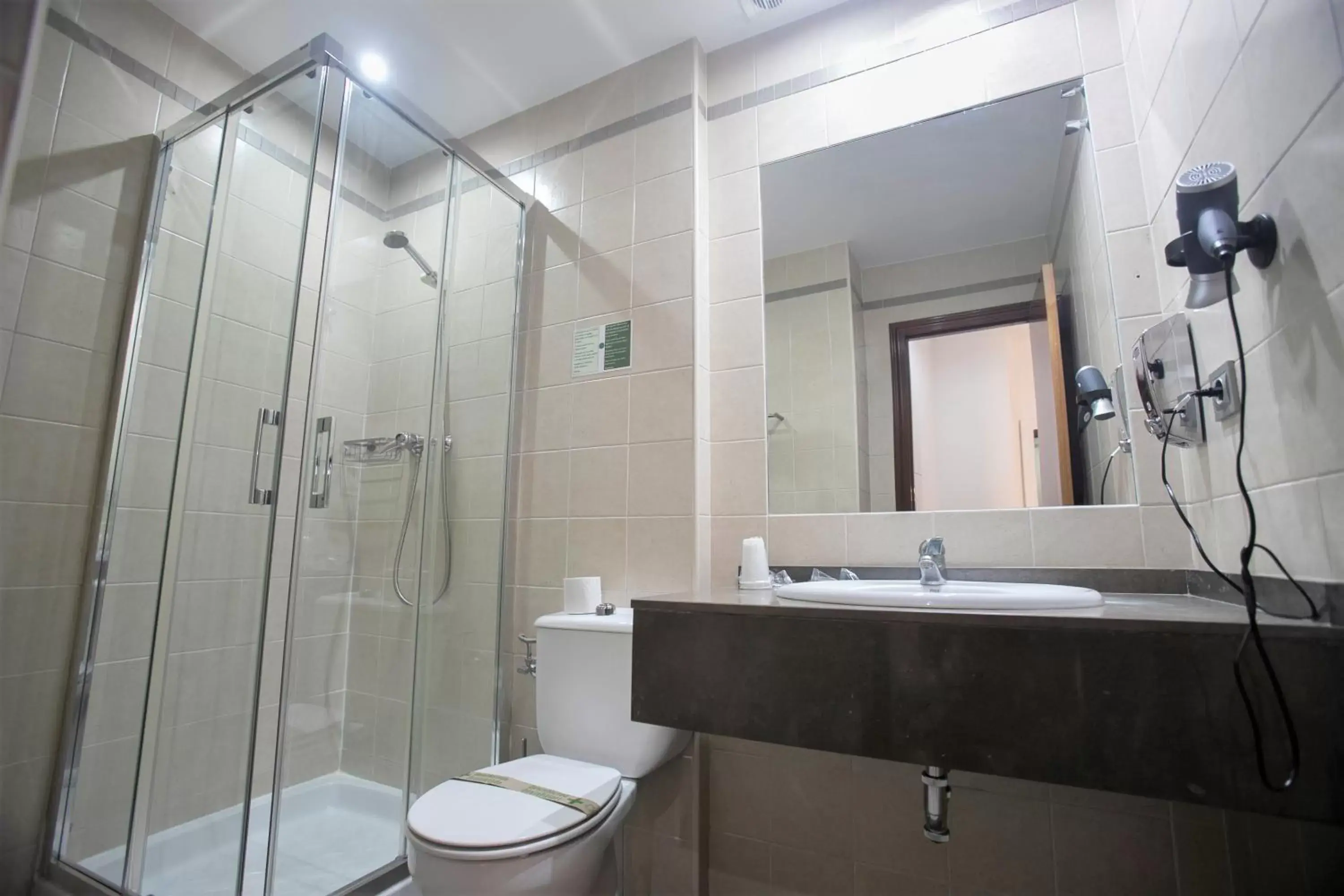 Bathroom in Vitium Córdoba