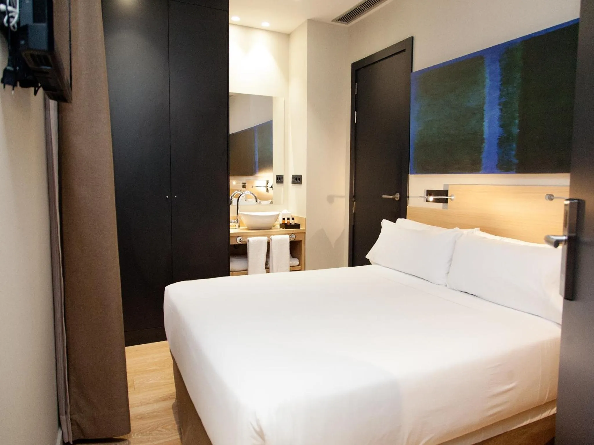 Single Room in Hotel Àmbit Barcelona