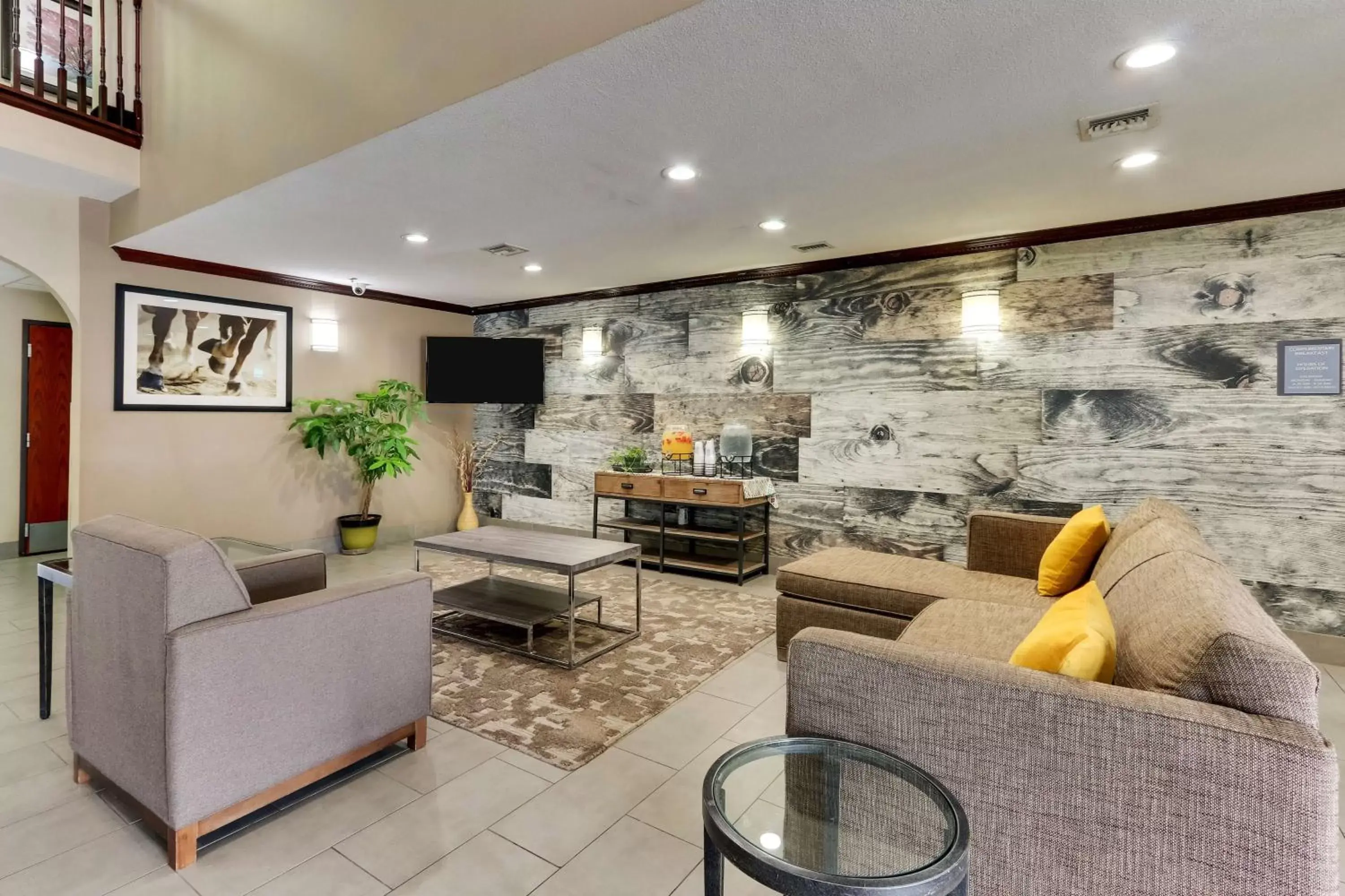 Lobby or reception, Lobby/Reception in Best Western PLUS University Inn & Suites