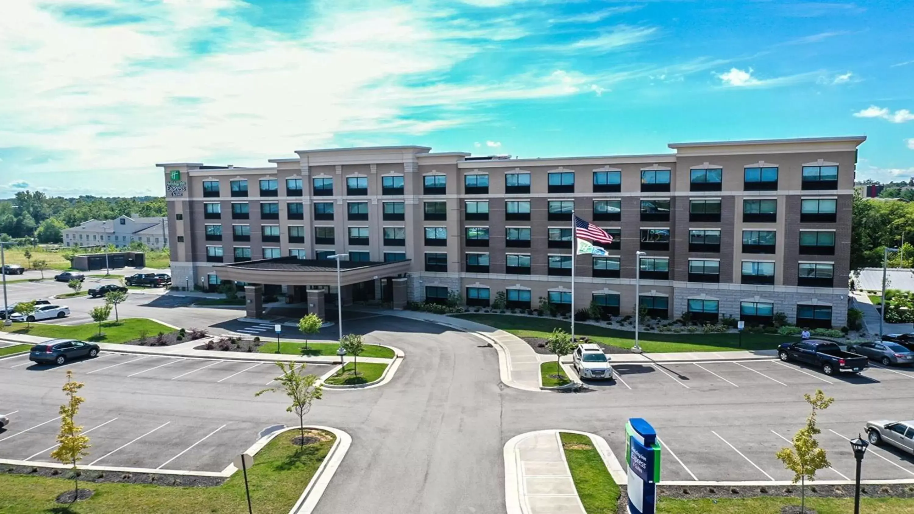 Property Building in Holiday Inn Express & Suites - Elizabethtown North, an IHG Hotel