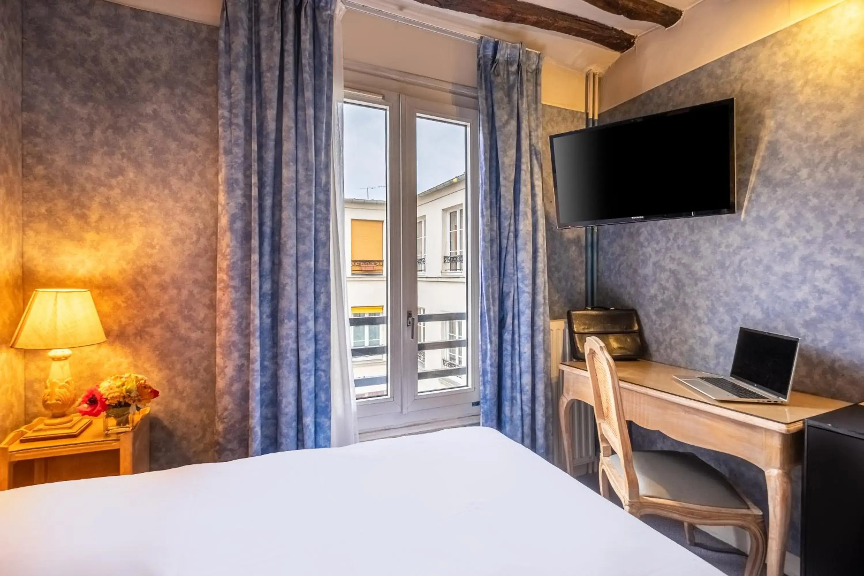 Bedroom, Bed in Hôtel Baudelaire Opéra Bedroom, Bed in Hôtel Baudelaire Opéra