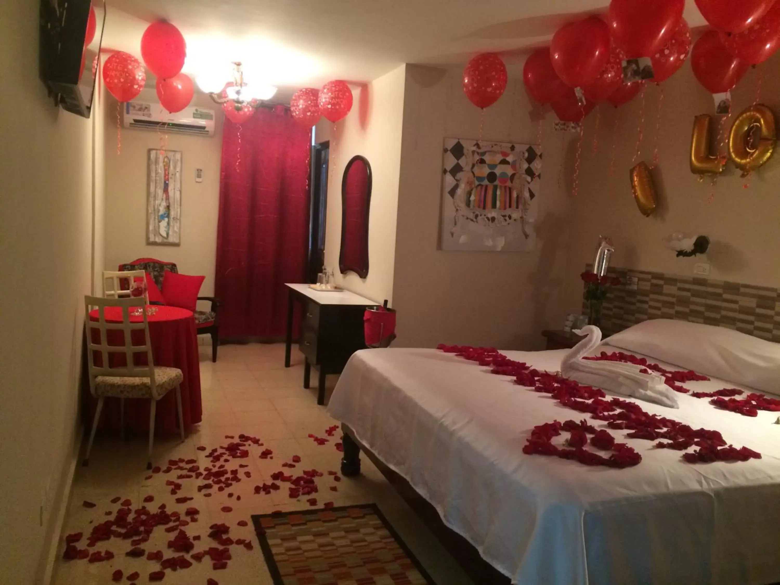 Photo of the whole room, Bed in Hotel Caribe Panamá Photo of the whole room, Bed in Hotel Caribe Panamá