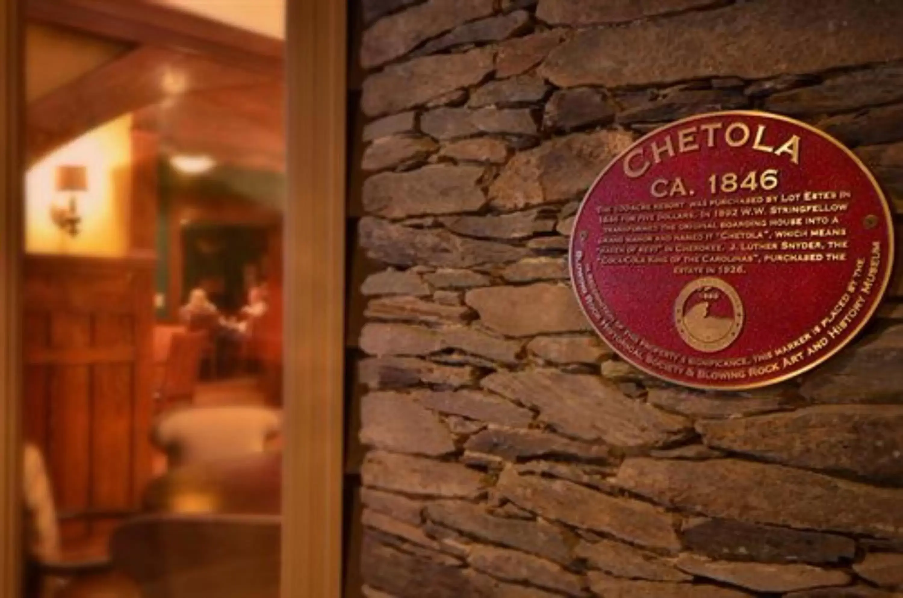 Restaurant/places to eat, Property Logo/Sign in Bob Timberlake Inn at Chetola Resort