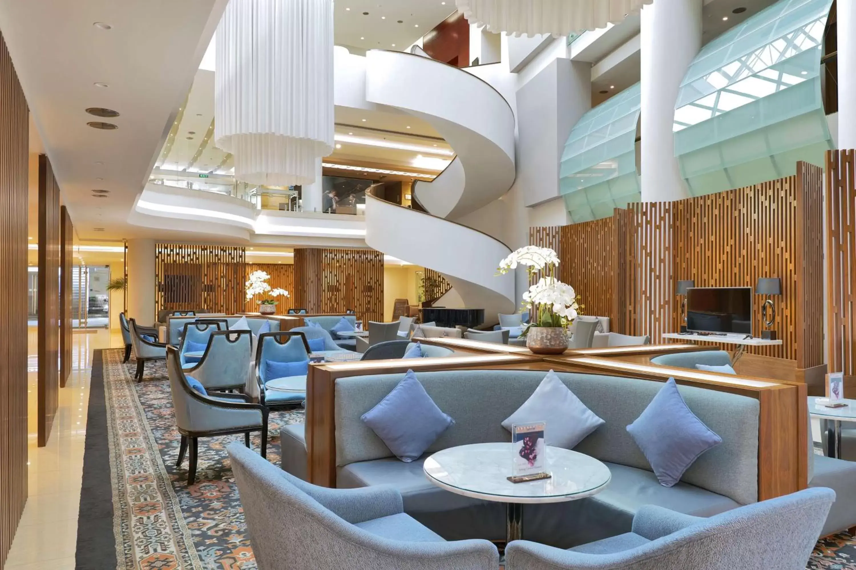 Lobby or reception, Lounge/Bar in Radisson BLU Hotel Yerevan