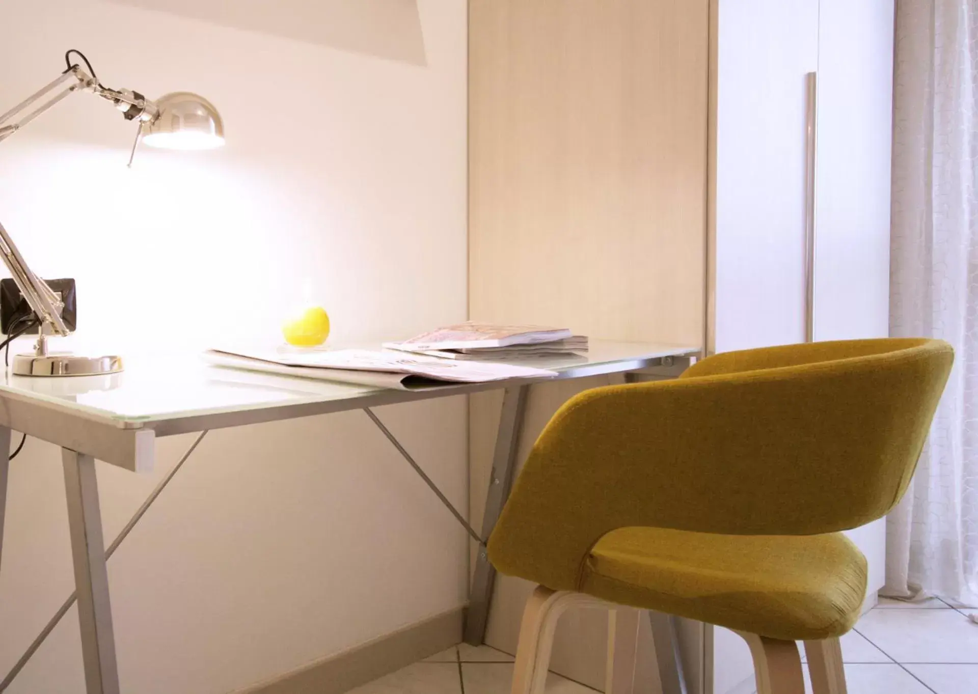 Bedroom in HQ Aparthotel Milano Inn - Smart Suites