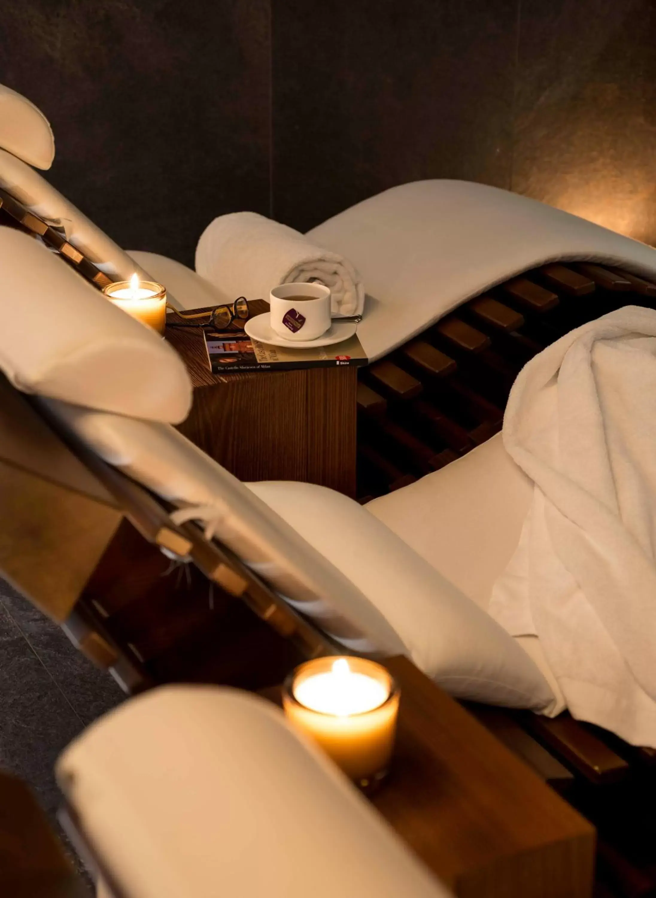 Spa and wellness centre/facilities, Bed in Hyatt Centric Milan Centrale