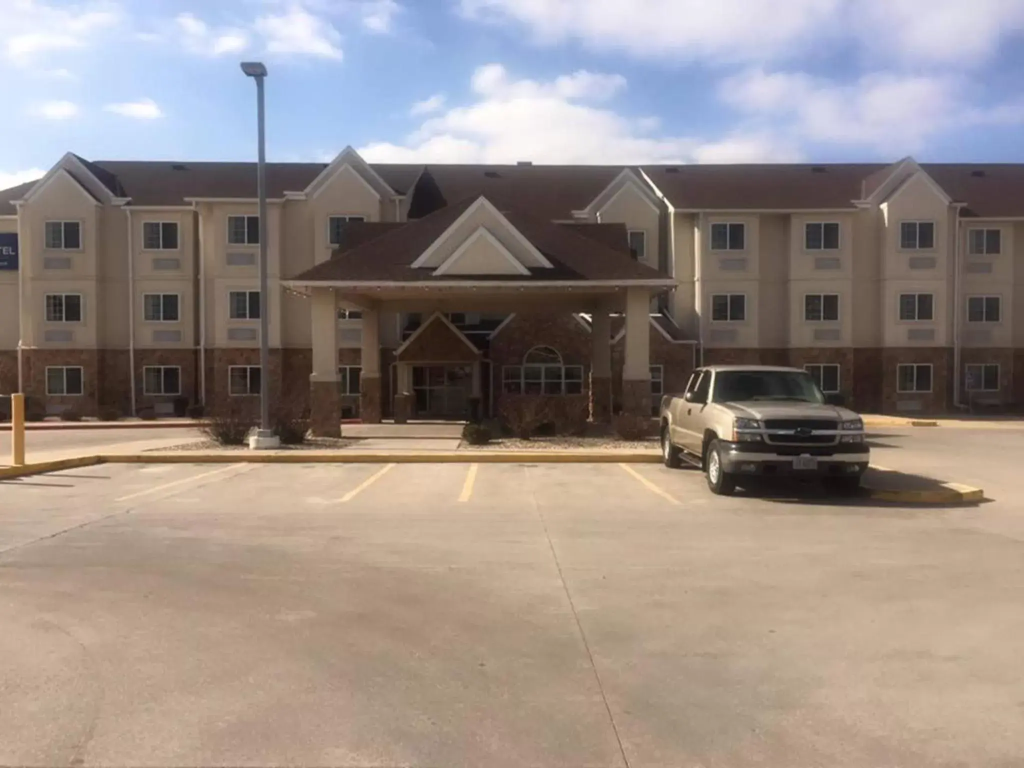 Property Building in Microtel Inn & Suites Quincy by Wyndham