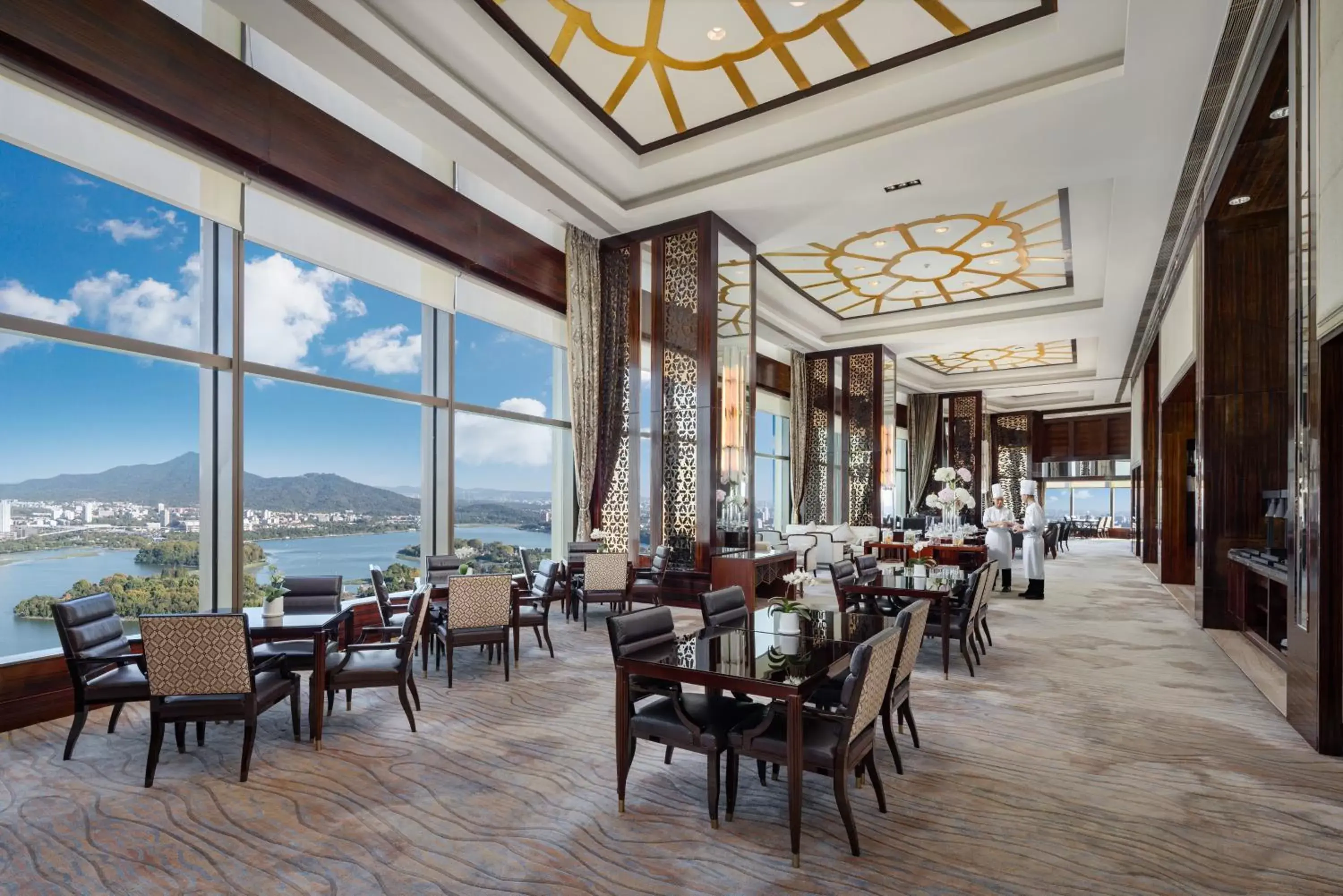 Lounge or bar in Shangri-La Nanjing Lounge or bar in Shangri-La Nanjing