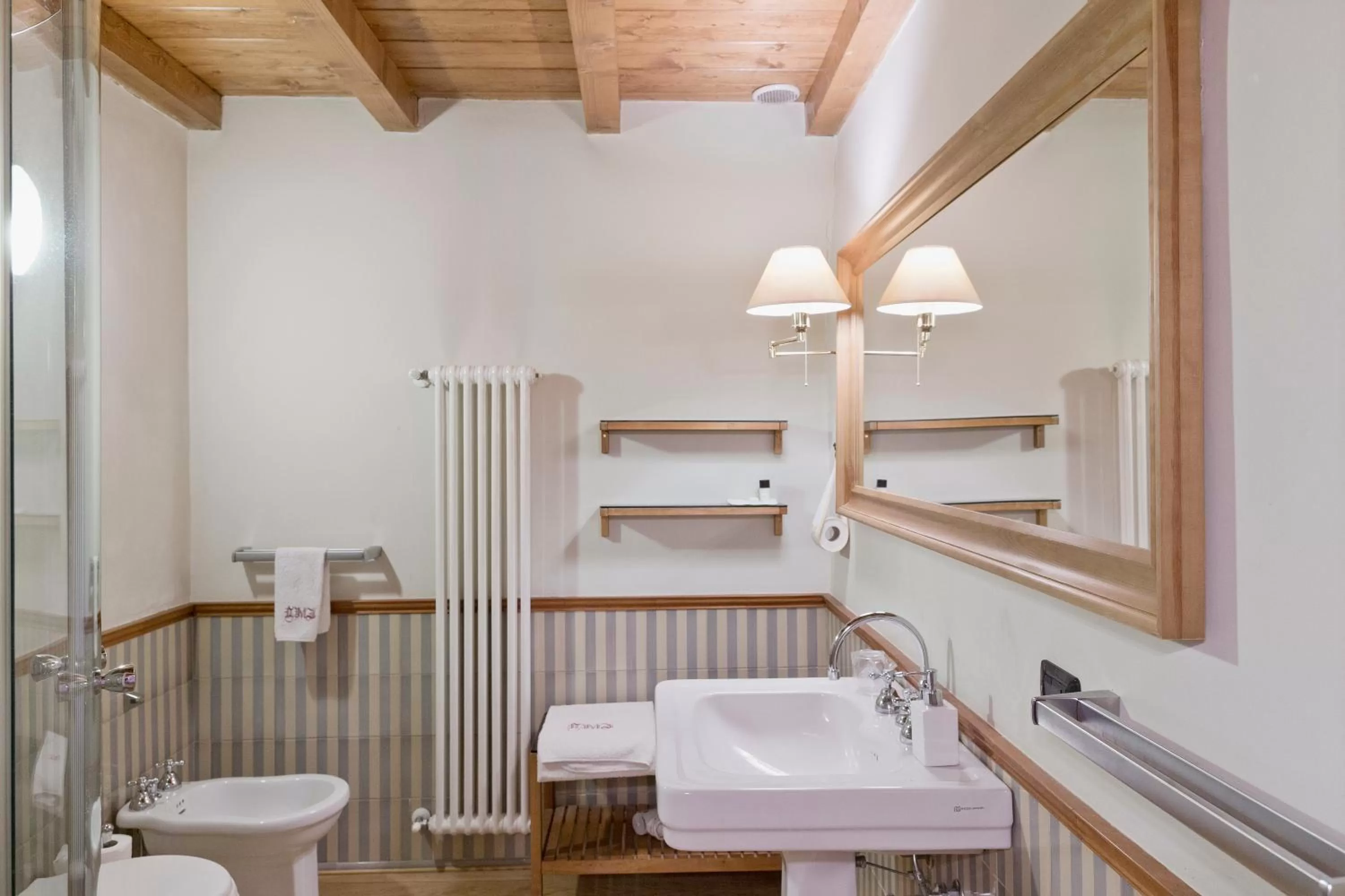 Hotel Locanda Dei Mai Intees