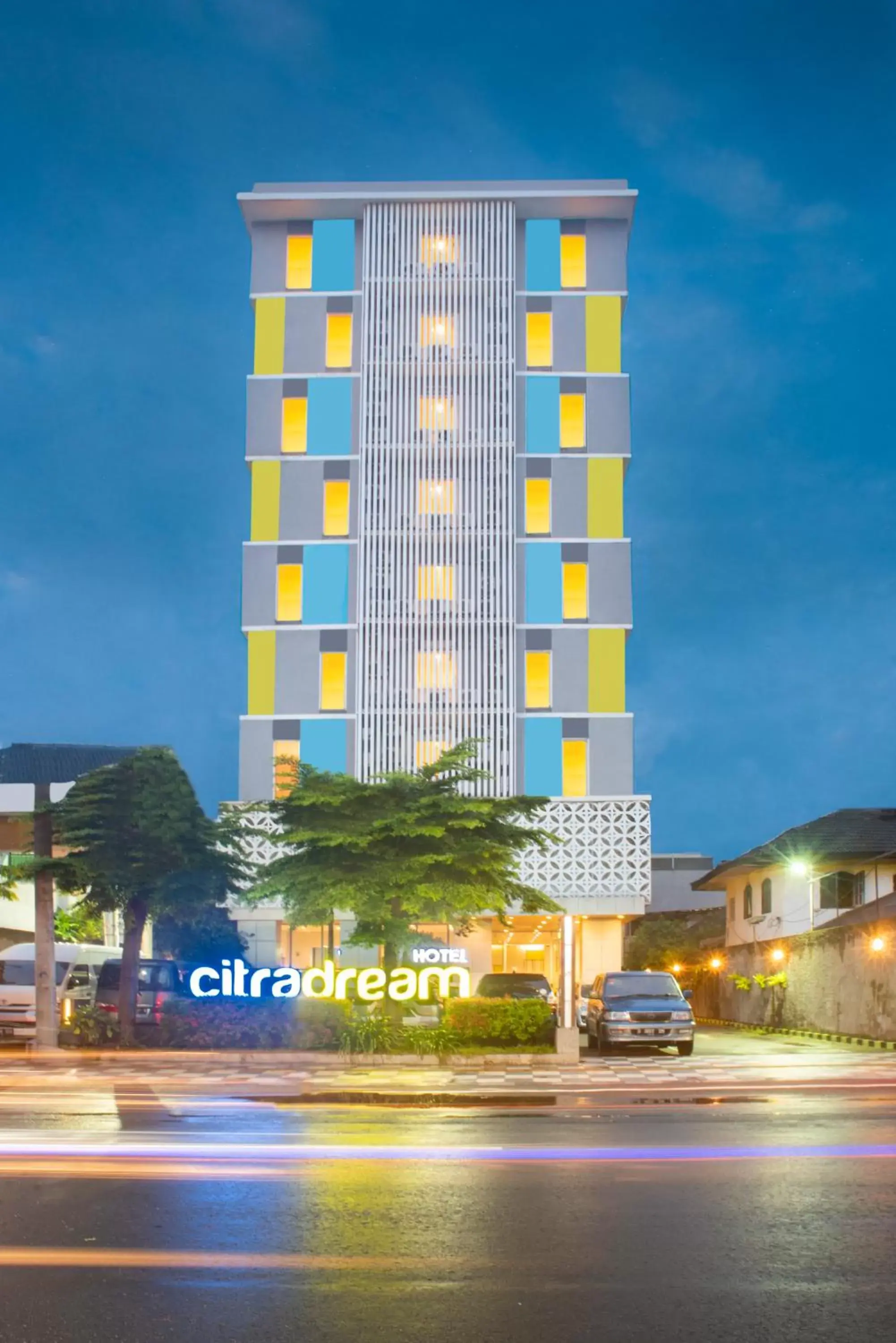 Facade/entrance, Property Building in Hotel Citradream Semarang