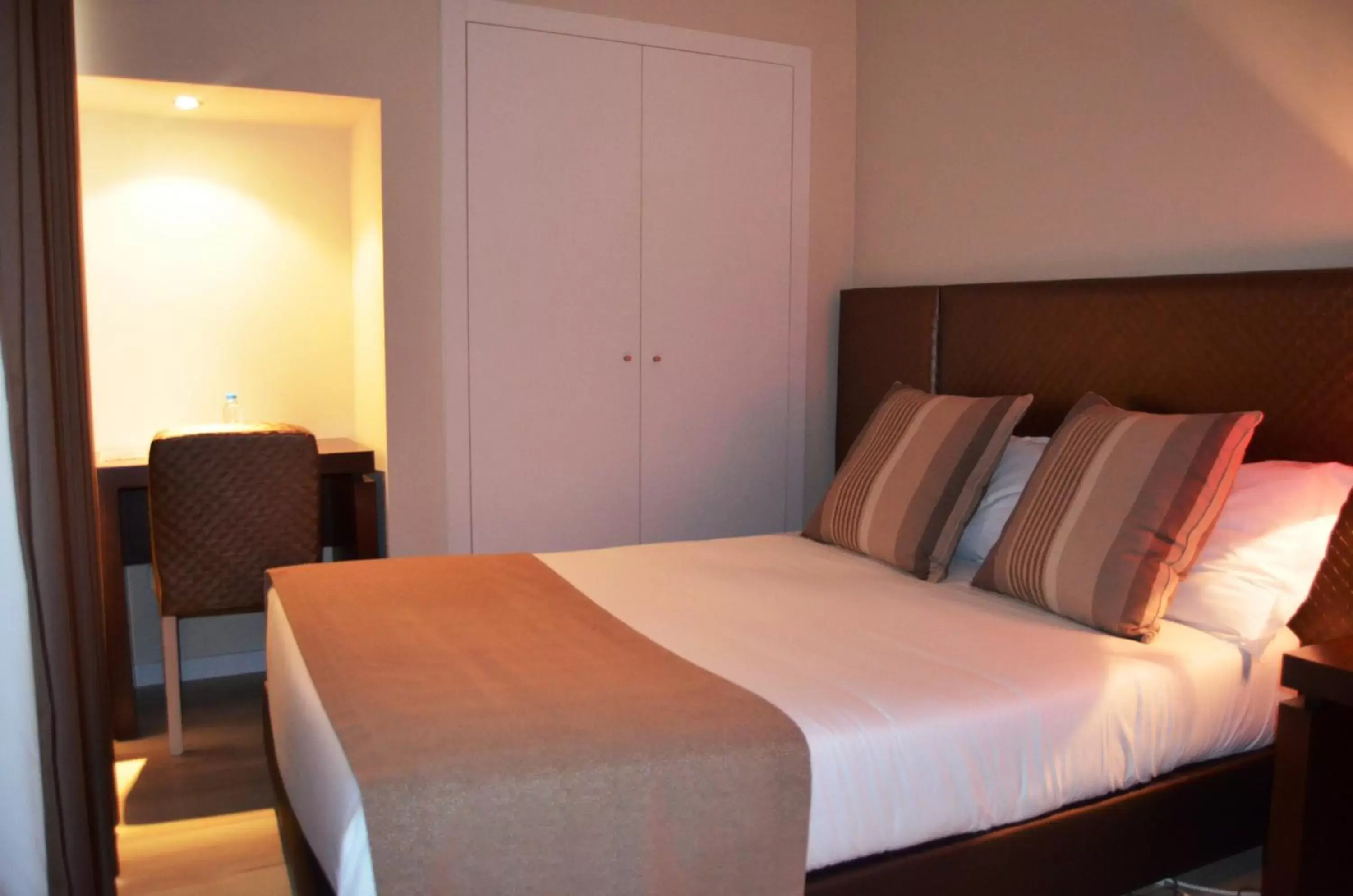 Bedroom, Bed in Hotel Torres Novas