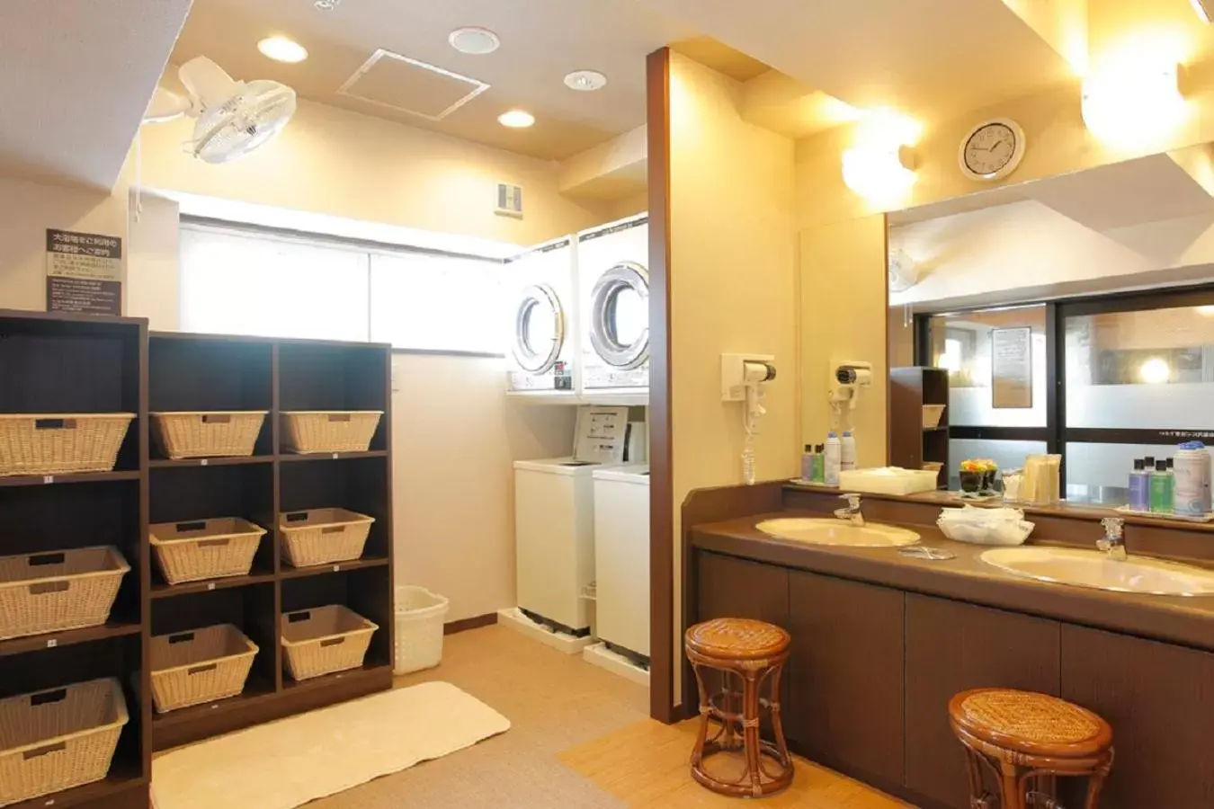 Public Bath, Bathroom in Hotel Route-Inn Ichinomiya Ekimae