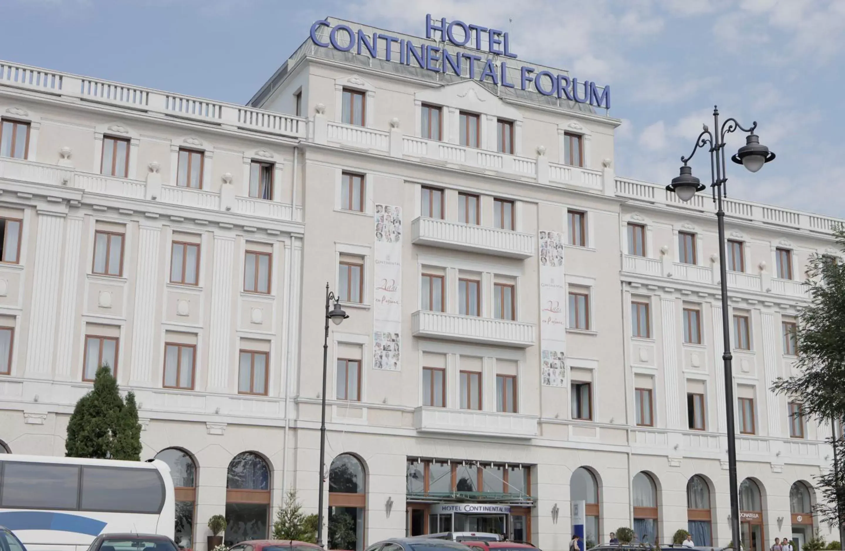 Facade/entrance, Property Building in Continental Forum Sibiu