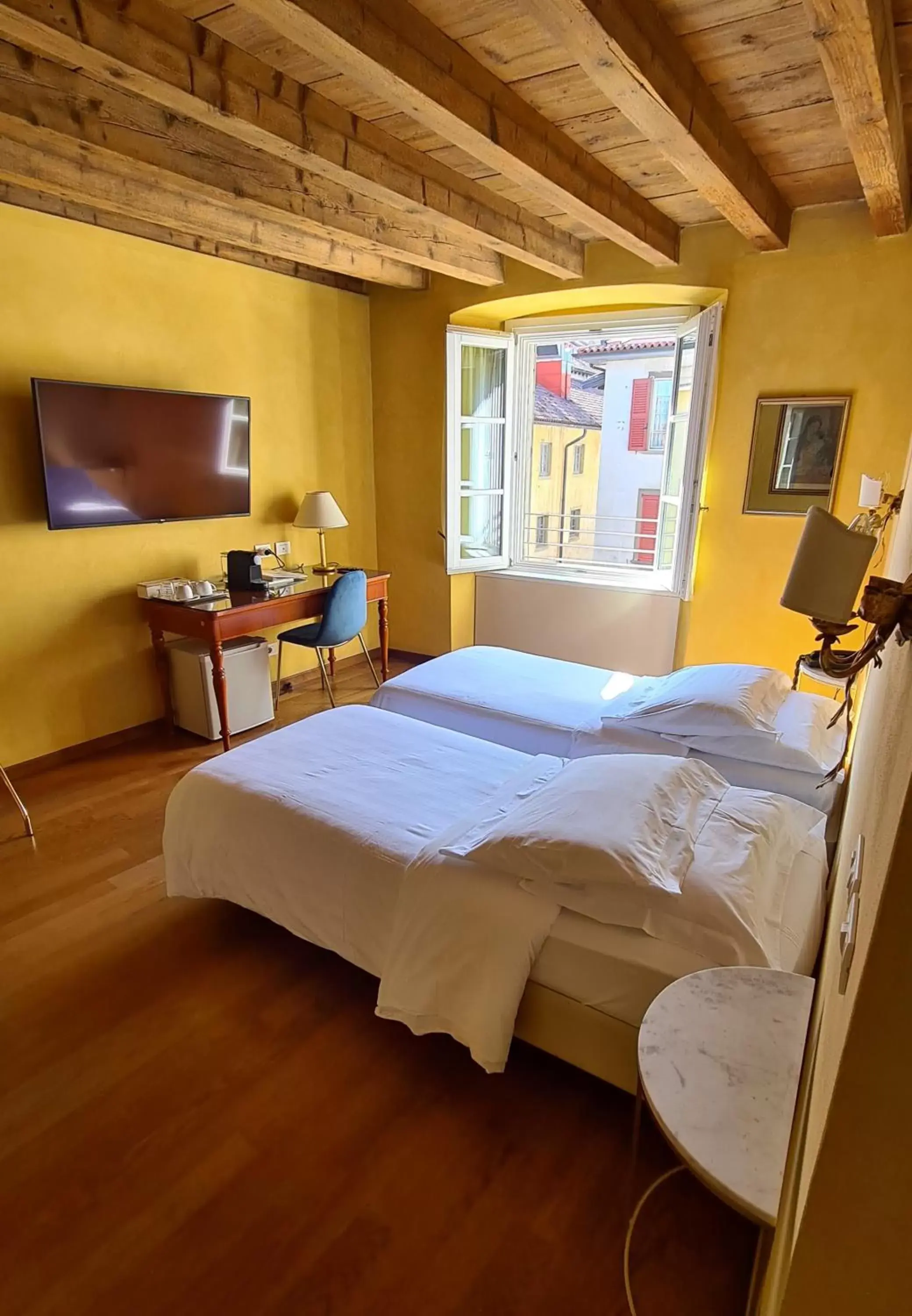 Bedroom, Bed in Hotel Piazza Vecchia