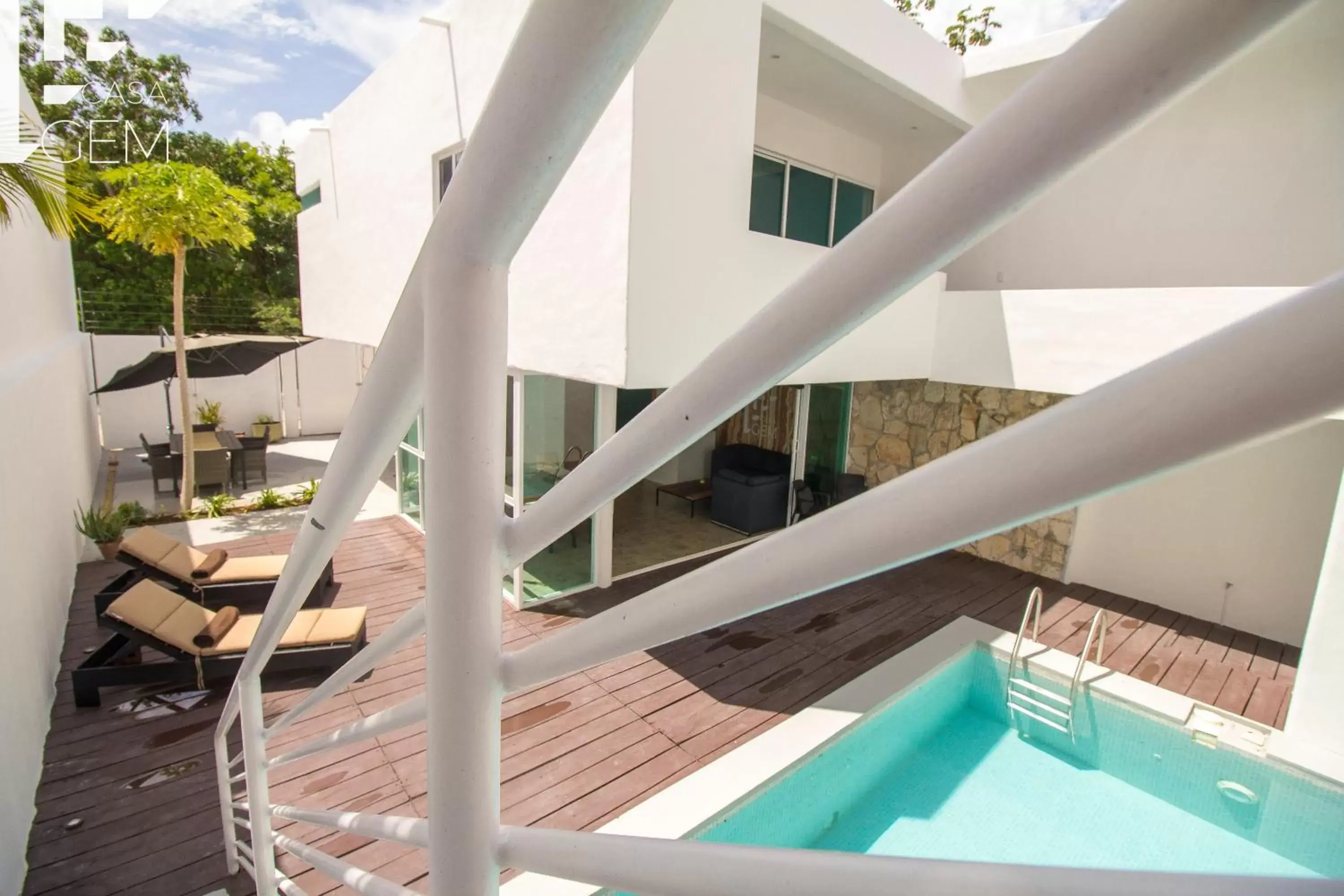 Balcony/Terrace, Swimming Pool in Casa Gem B&B