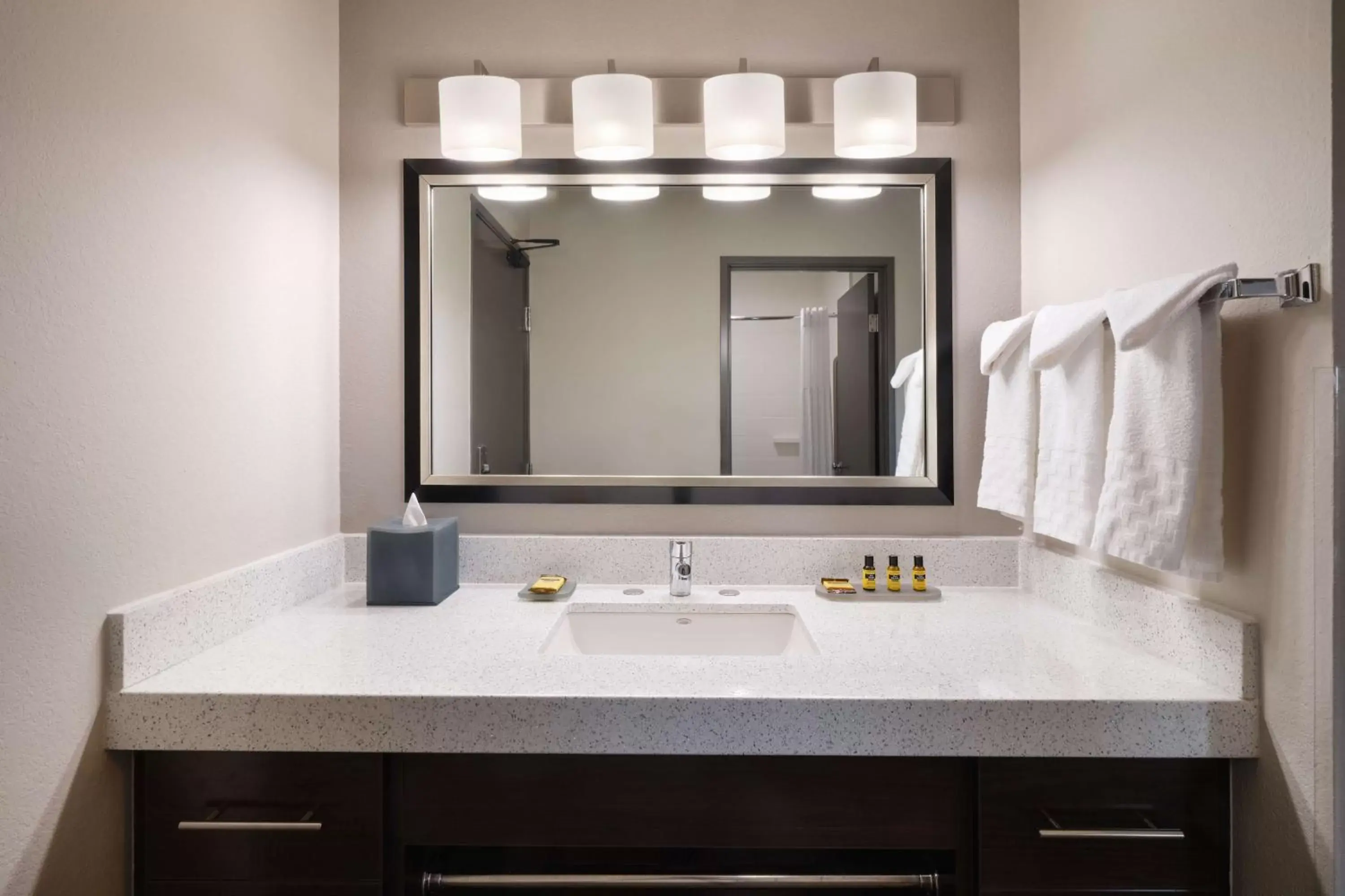 Oversize Suite with King and Queen Beds in Best Western Plus At Lake Powell Oversize Suite with King and Queen Beds in Best Western Plus At Lake Powell