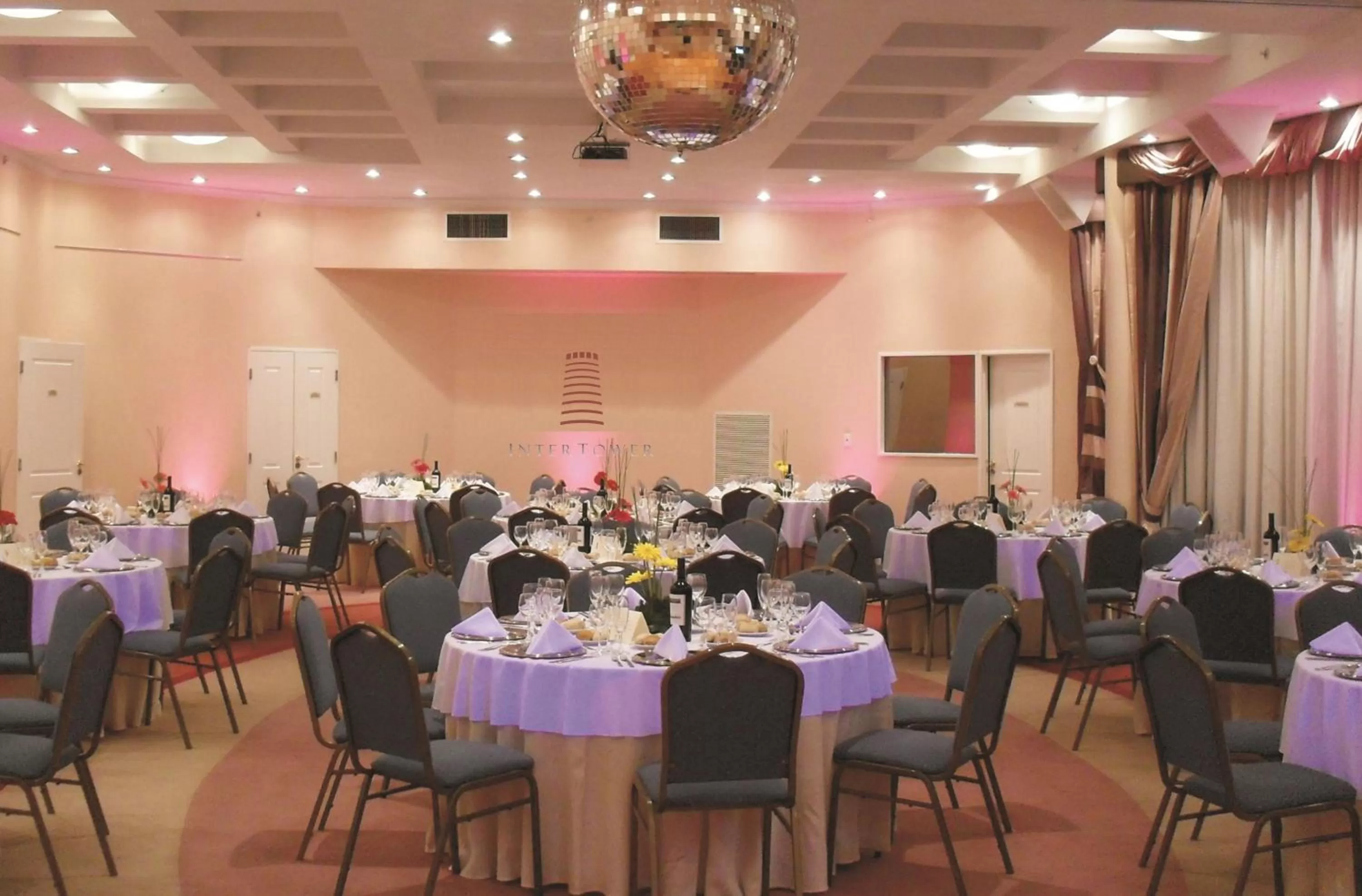 Banquet/Function facilities in InterTower Hotel