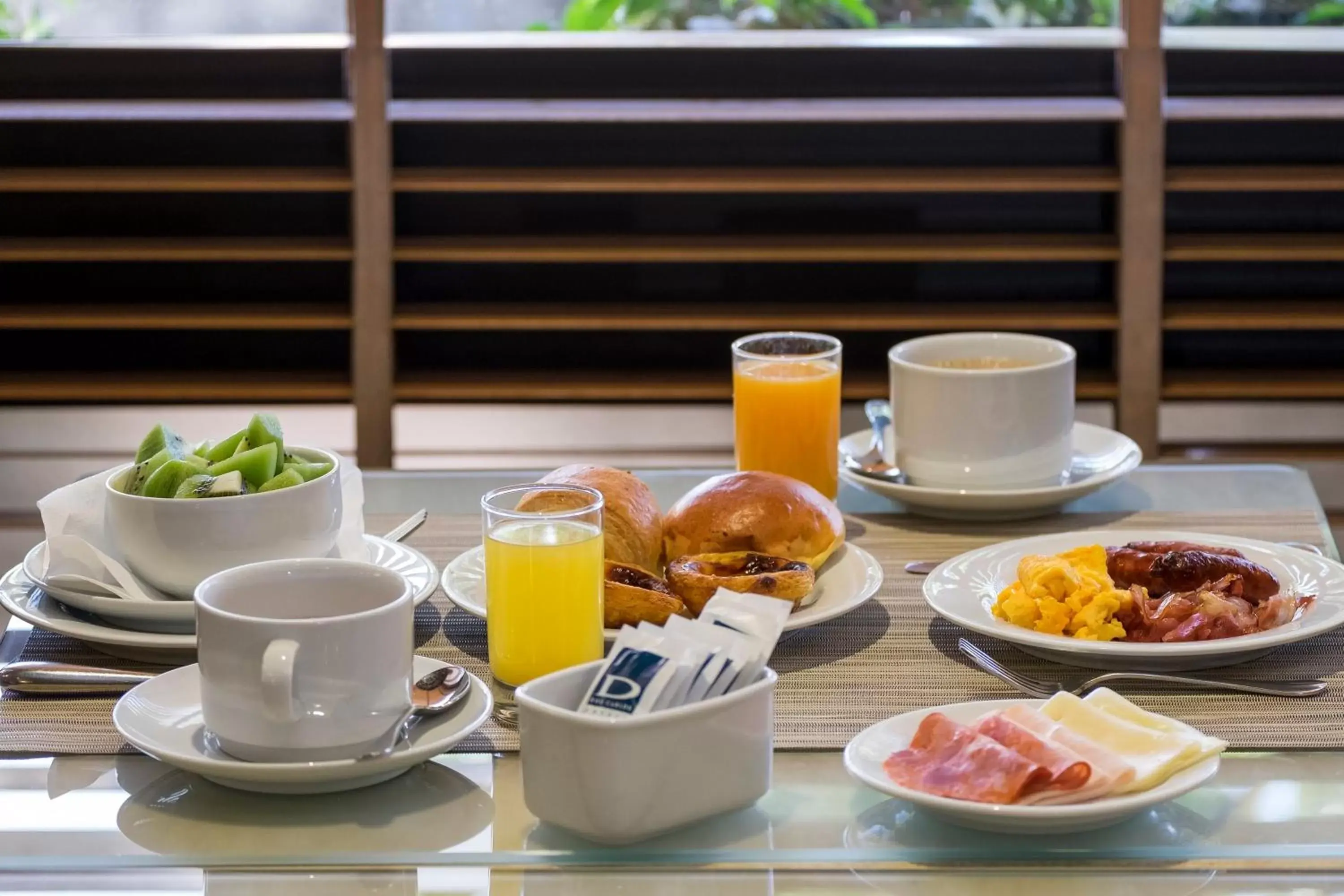 Food and drinks, Breakfast in Hotel Dom Carlos Park