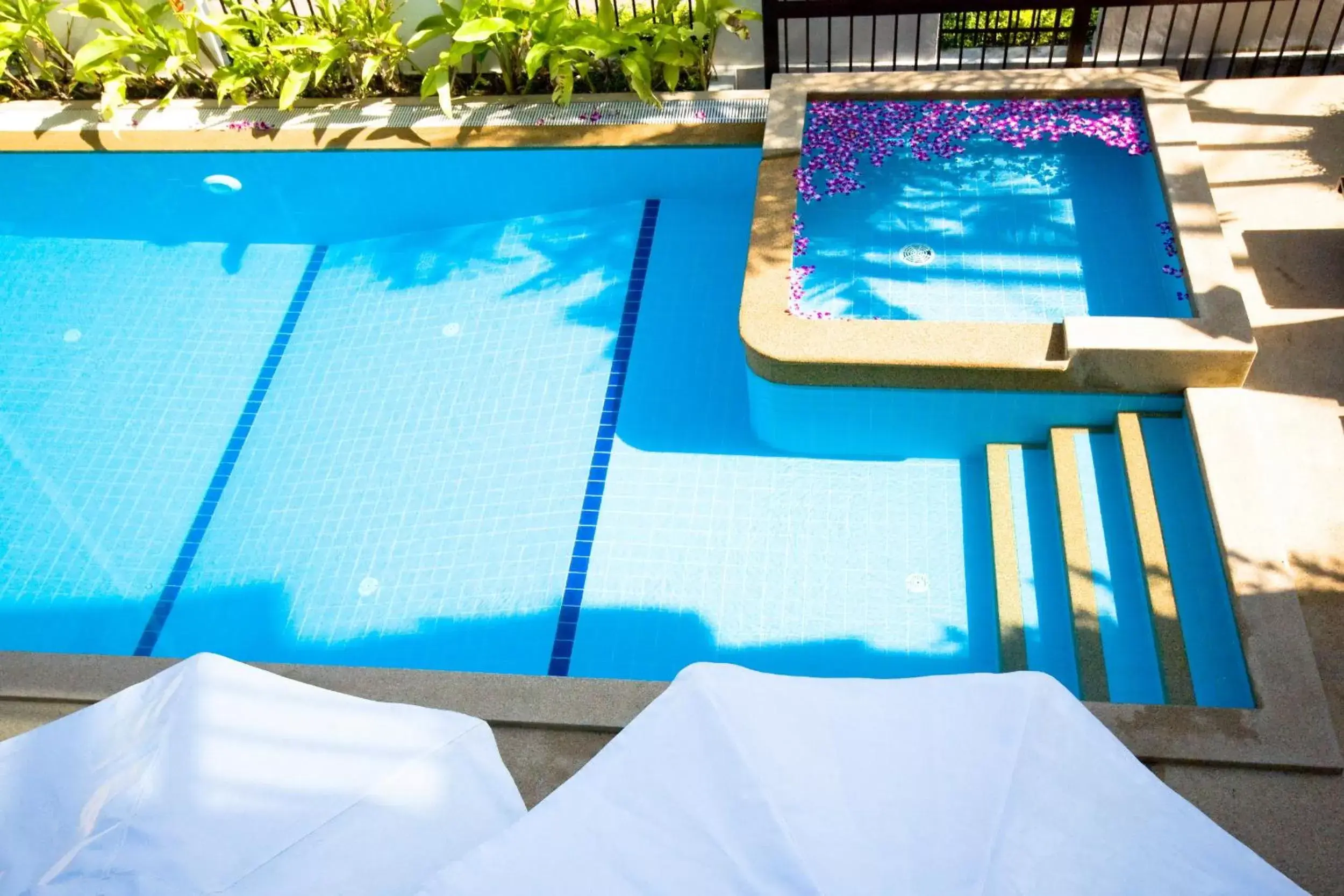 Day, Pool View in Krabi Apartment-SHA Extra Plus