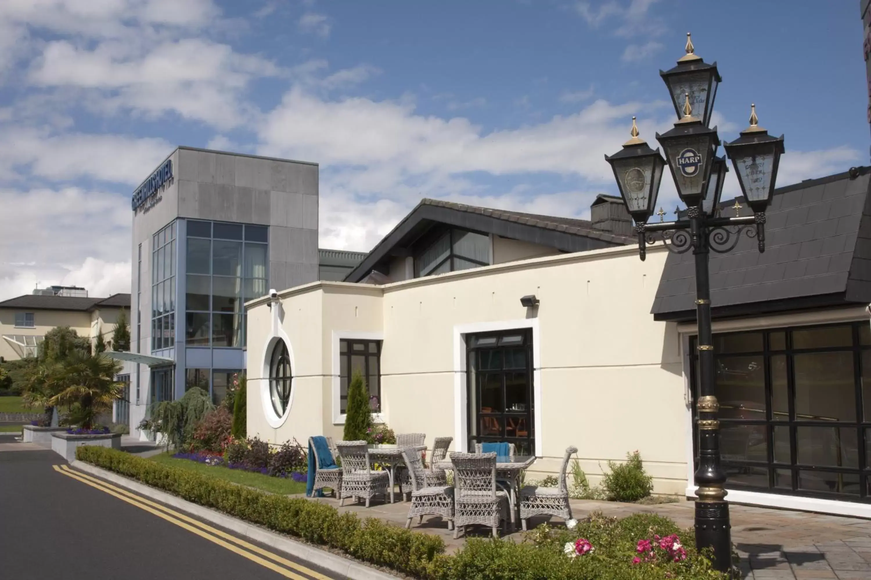 Facade/entrance, Property Building in Greenhills Hotel Limerick