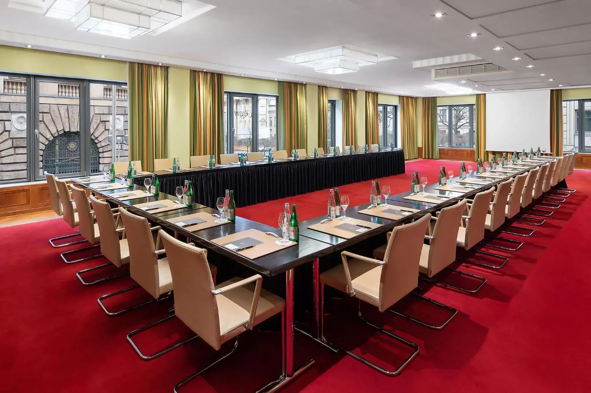 Meeting/conference room in Regent Berlin, an IHG Hotel