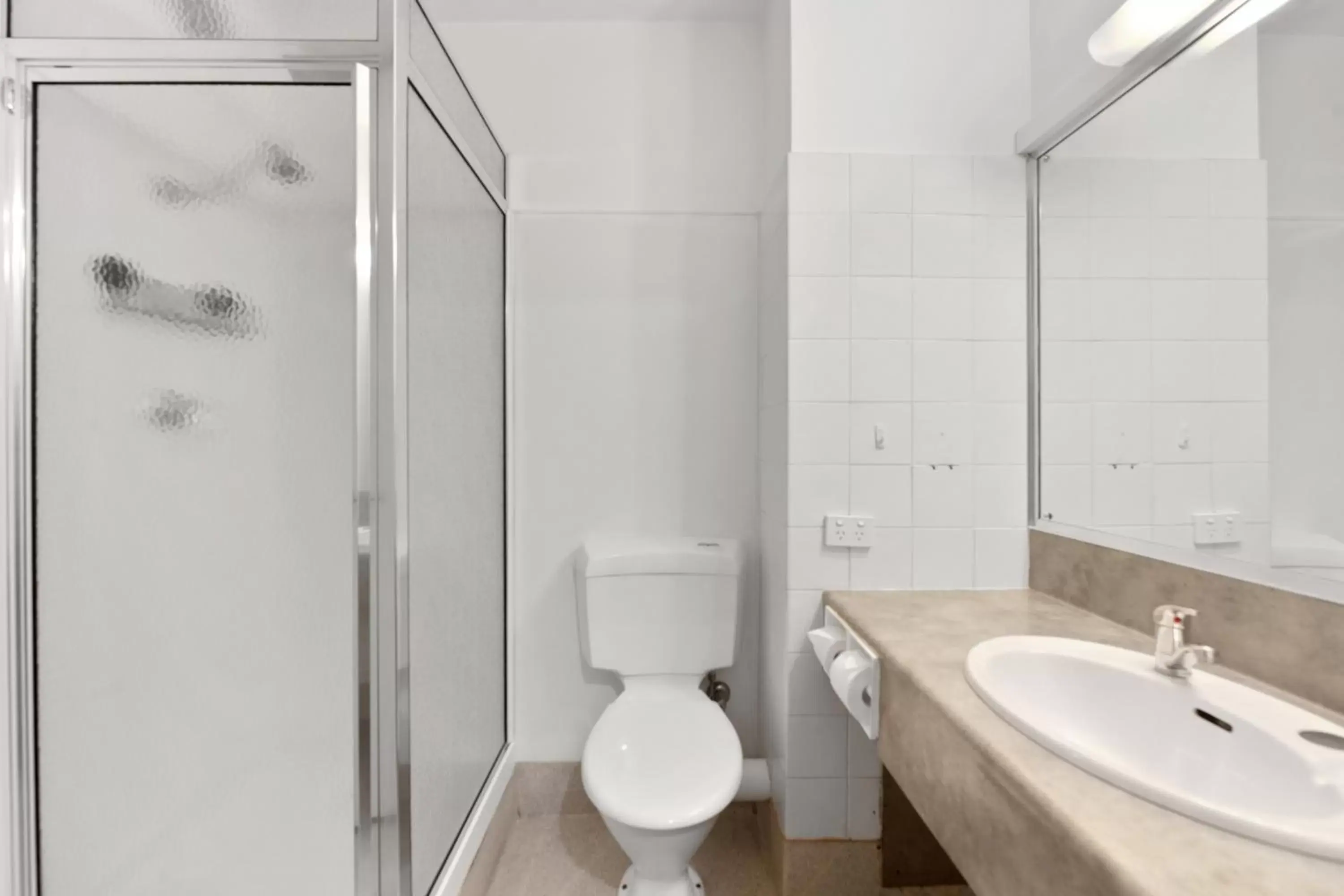 Shower, Bathroom in Allurity Hotel