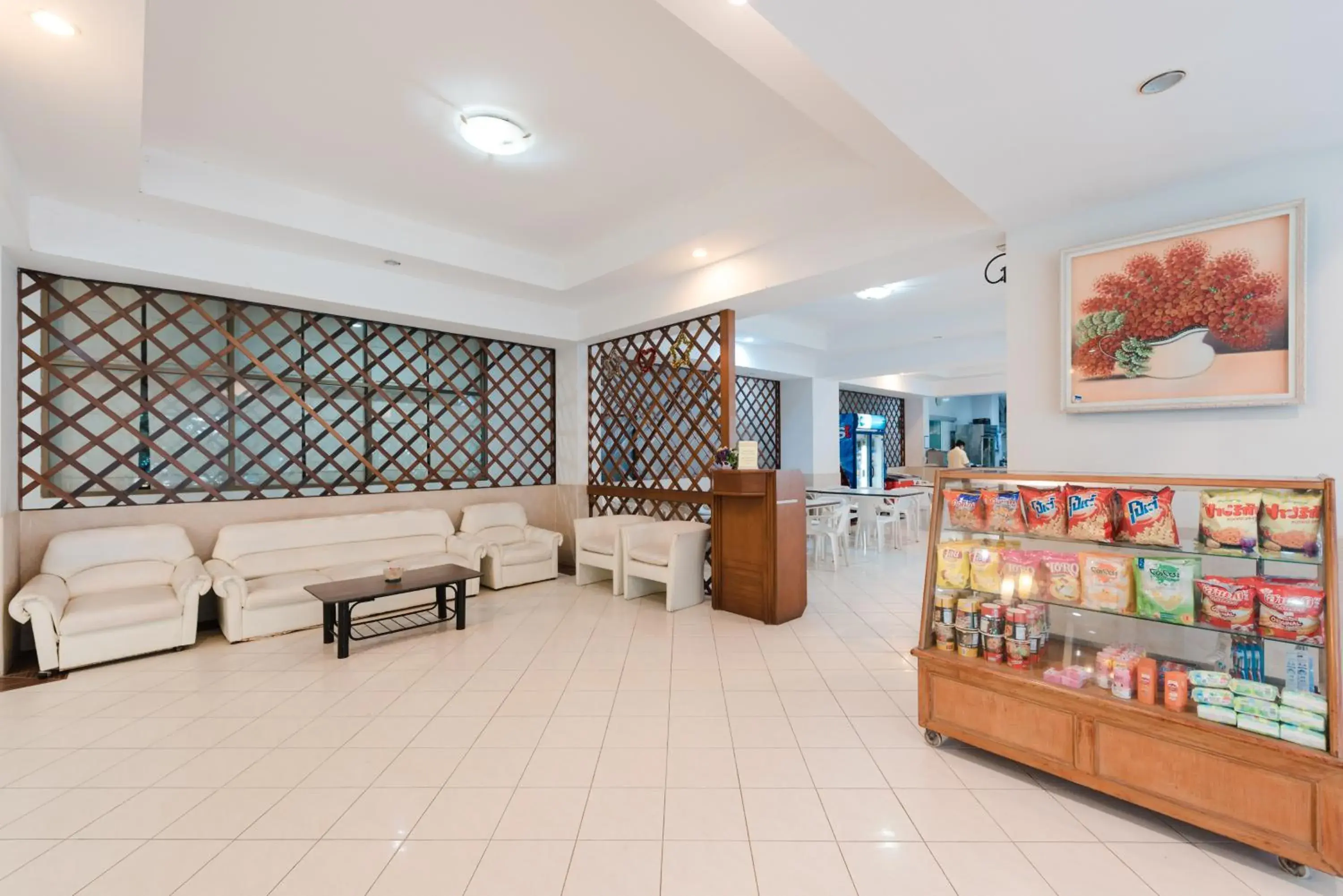 Lobby/Reception in Nice Beach Hotel