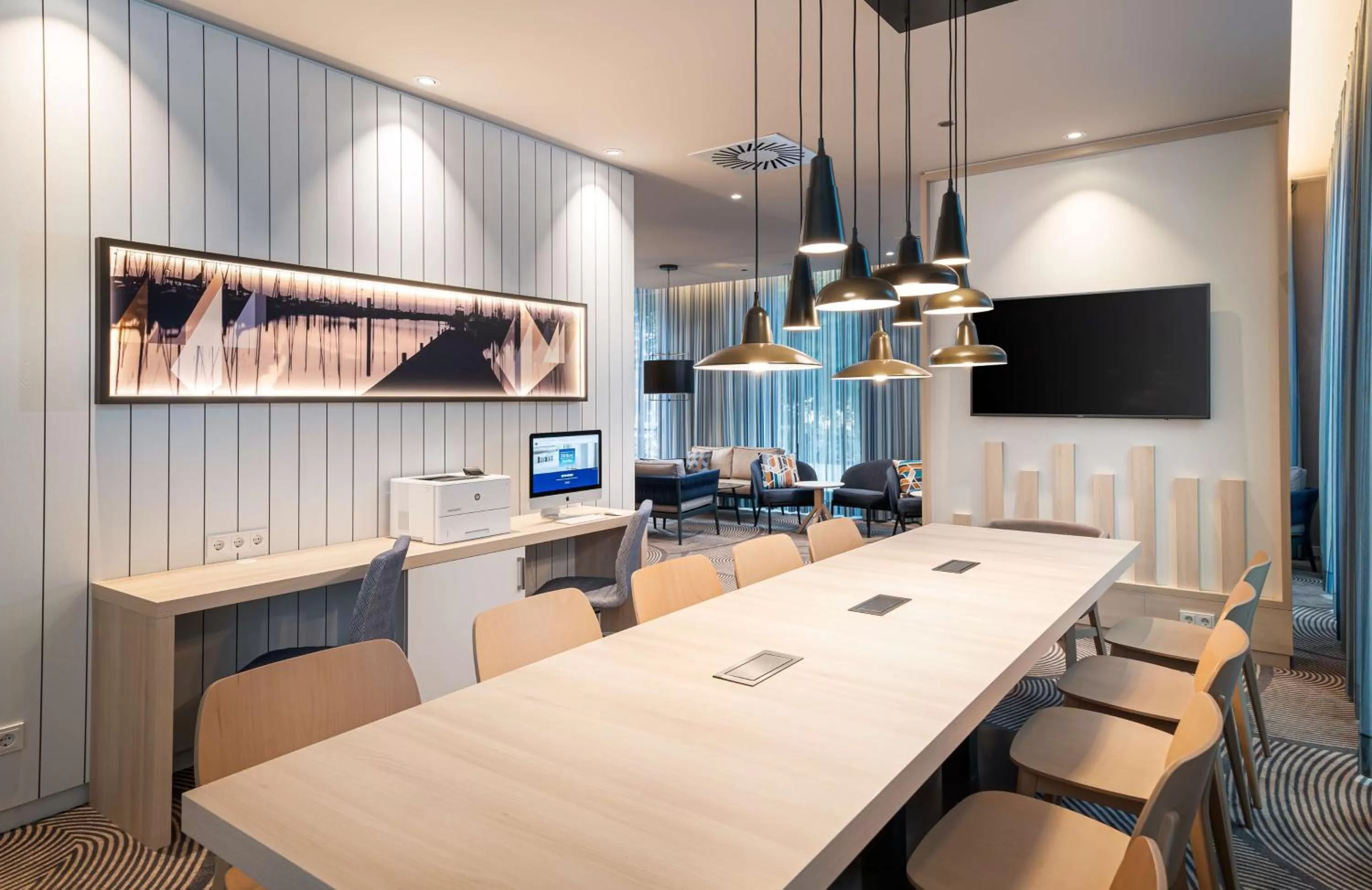 Business facilities in Hampton By Hilton Kiel