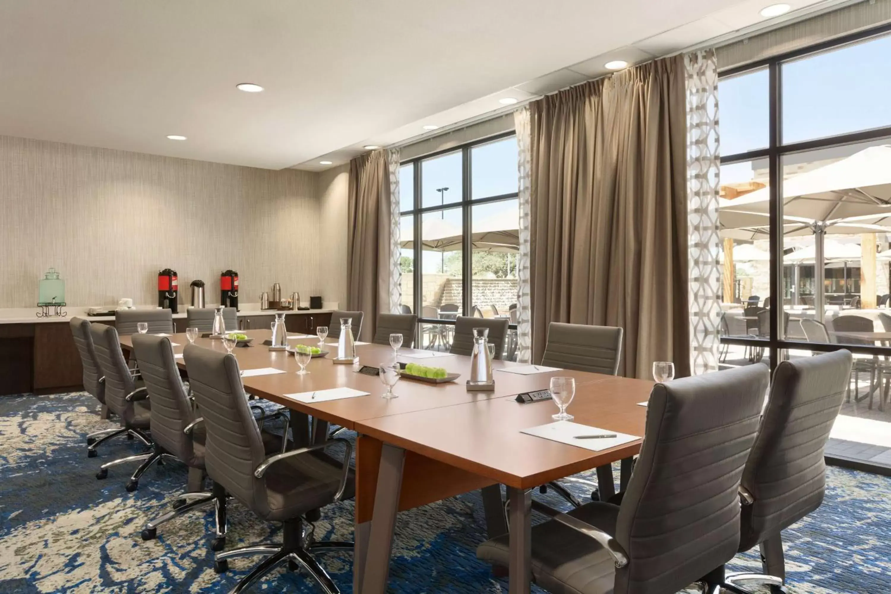 Meeting/conference room in Embassy Suites San Antonio Brooks City Base Hotel & Spa