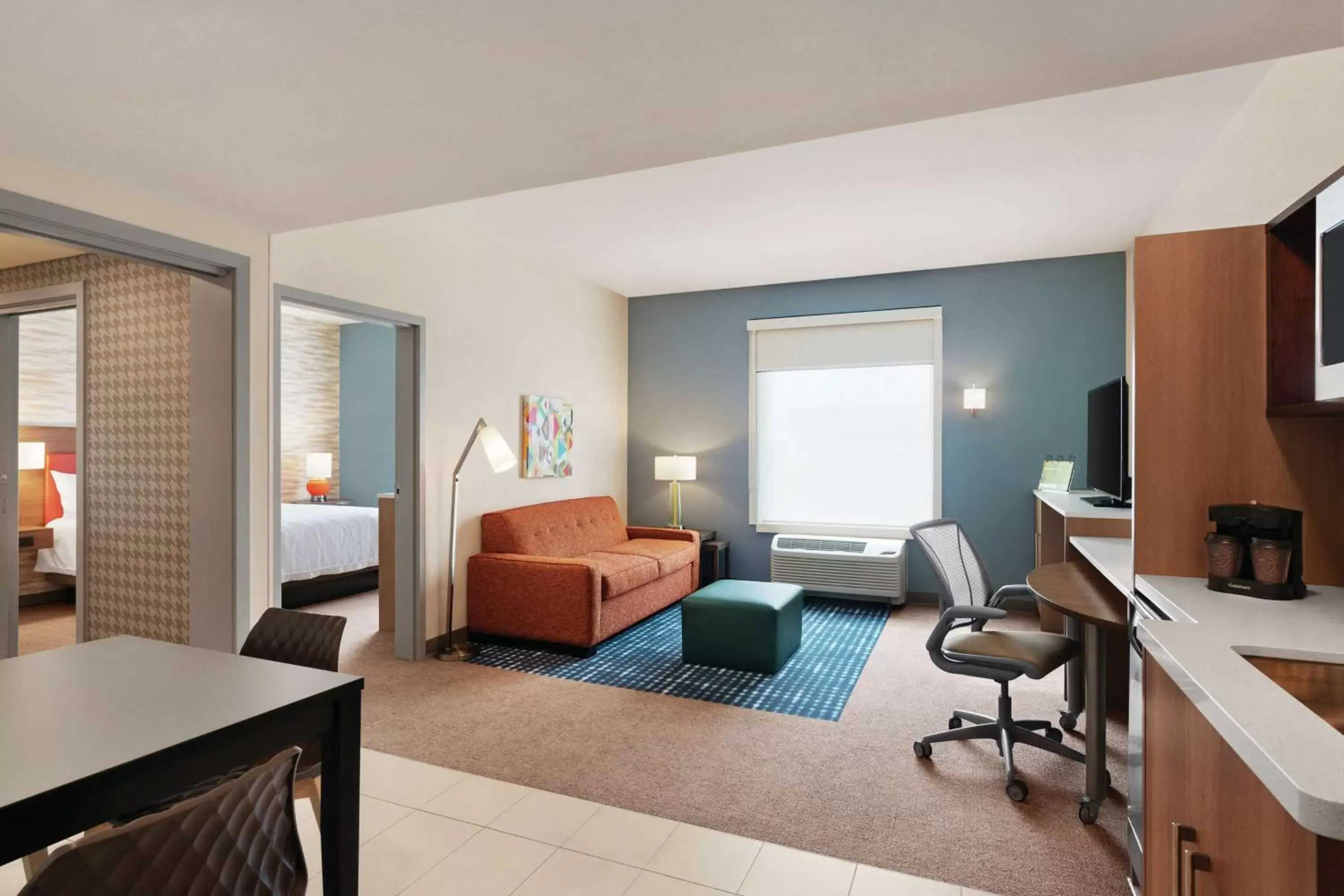 Bedroom, Seating Area in Home2 Suites By Hilton Lancaster