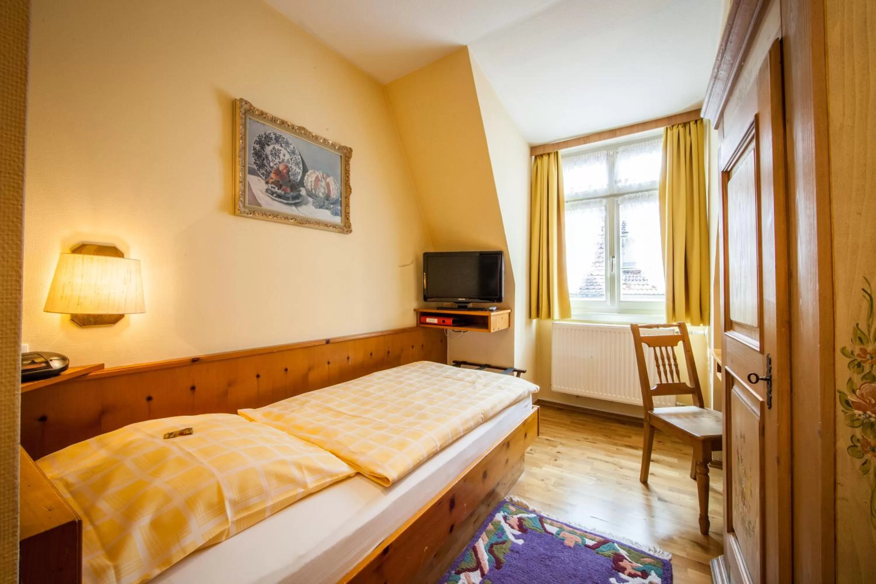 Photo of the whole room, Bed in Hotel-Restaurant Hackteufel