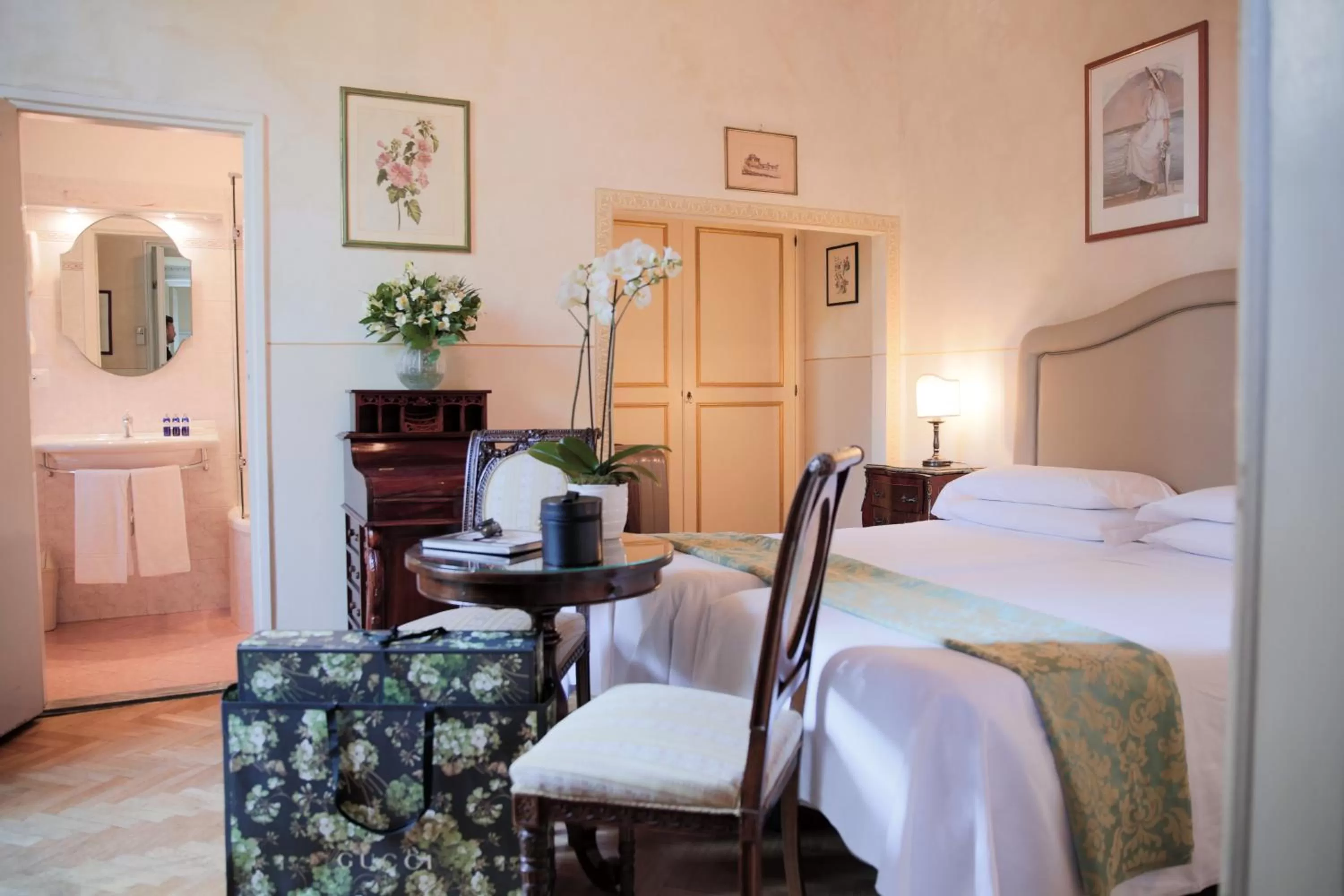 Photo of the whole room, Bed in Hotel Villa Liana
