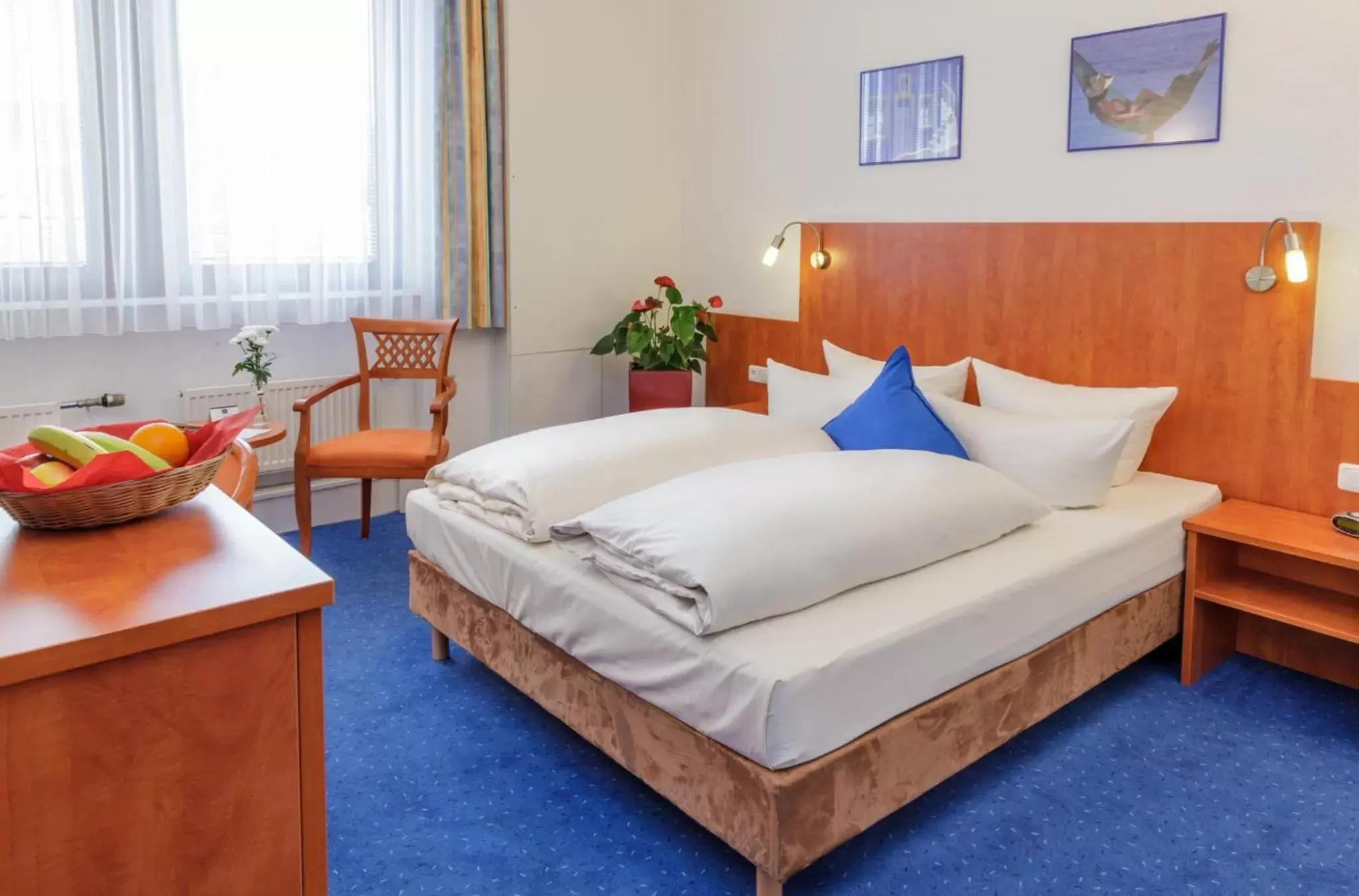 Photo of the whole room, Bed in Best Western Comfort Business Hotel Düsseldorf-Neuss