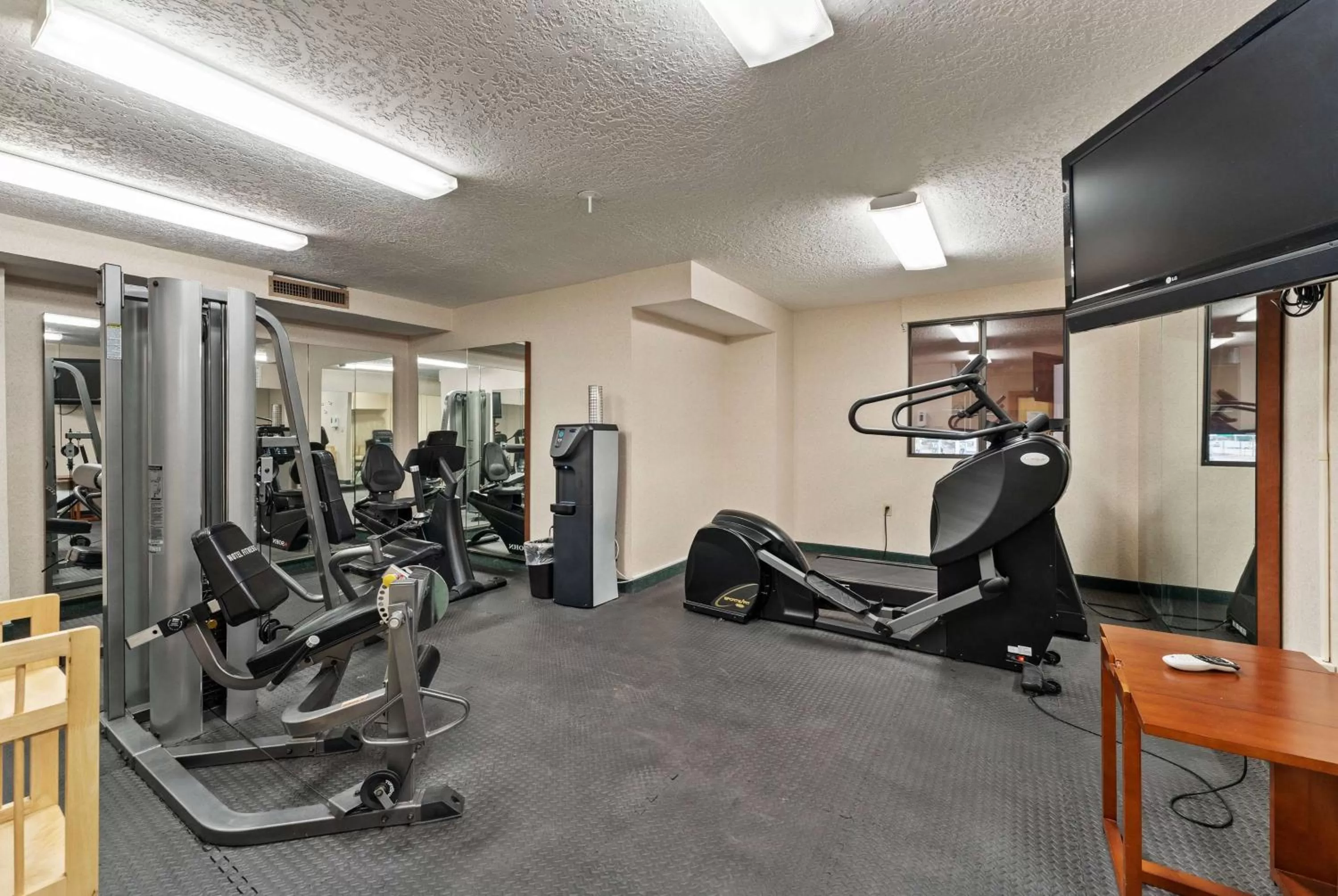 Fitness centre/facilities in Ramada by Wyndham Cedar City