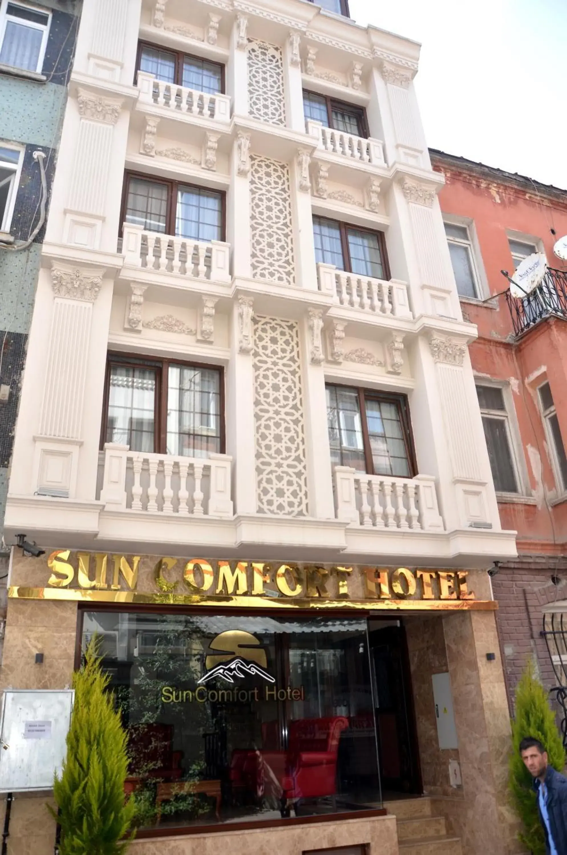 Street view, Property Building in Sun Comfort Hotel