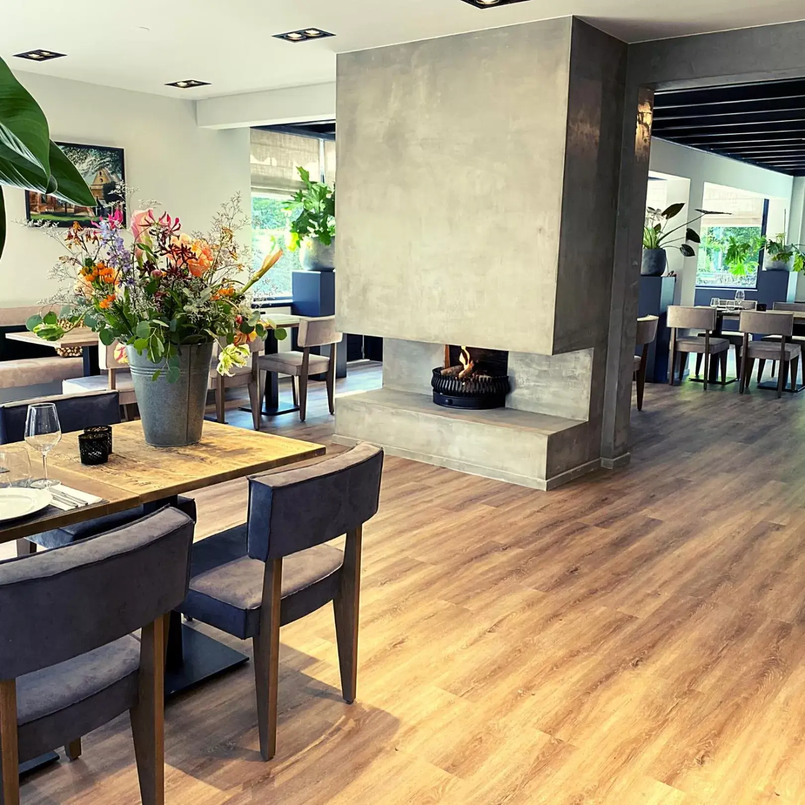 Restaurant/places to eat in Hotel Zee Bergen