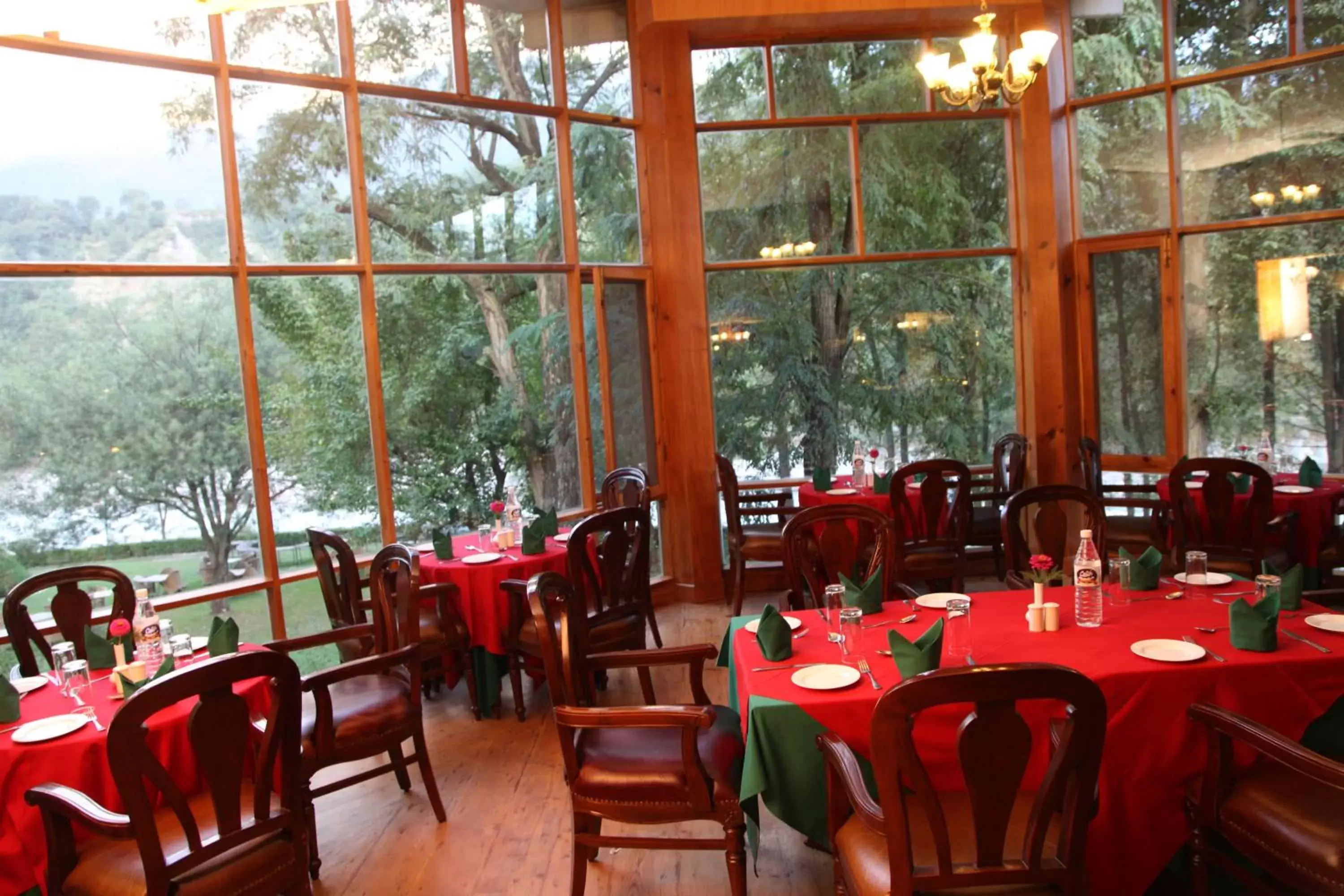 Restaurant/places to eat in Span Resort and Spa, Manali Restaurant/places to eat in Span Resort and Spa, Manali