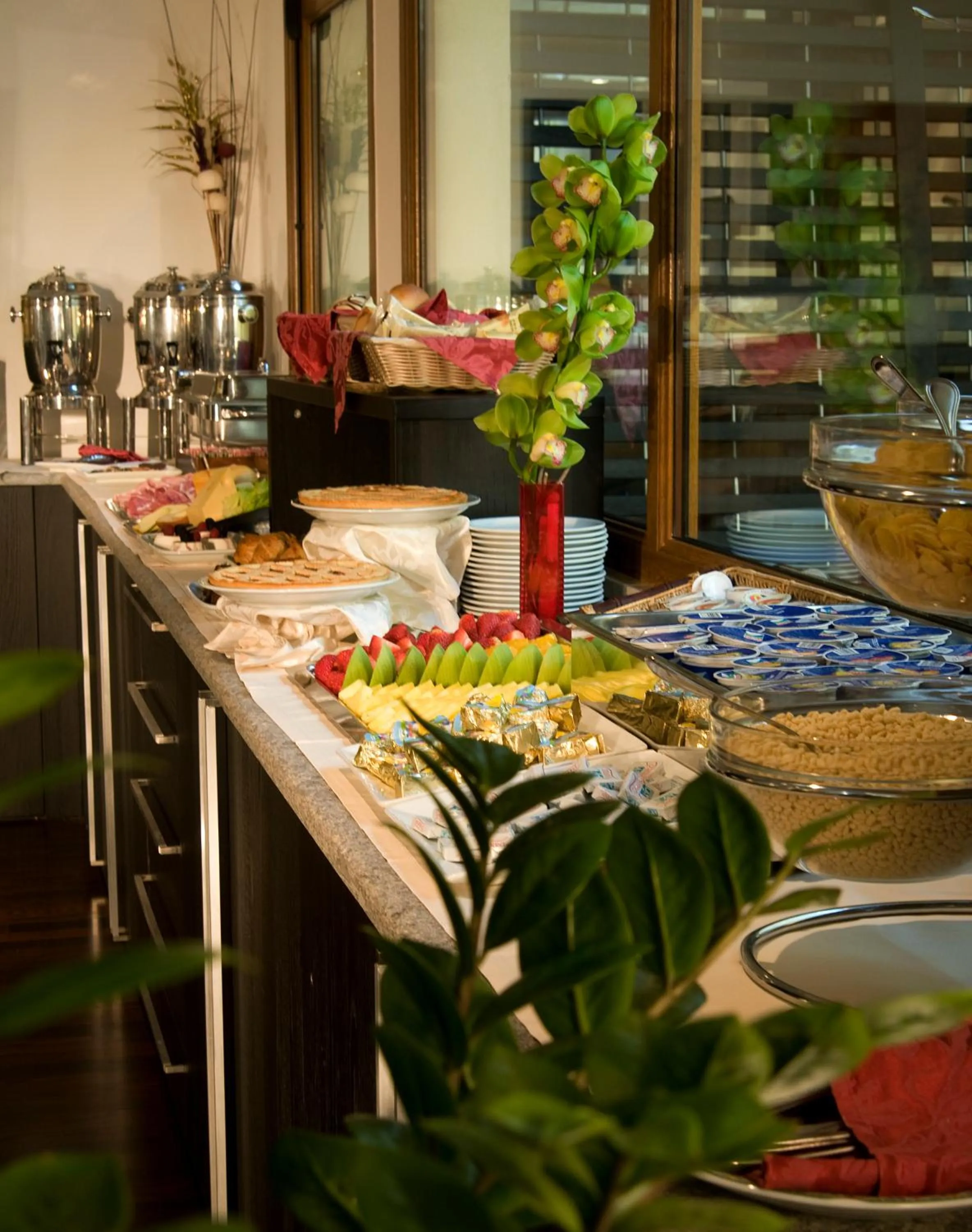 Food and drinks in Excel Hotel Roma Ciampino