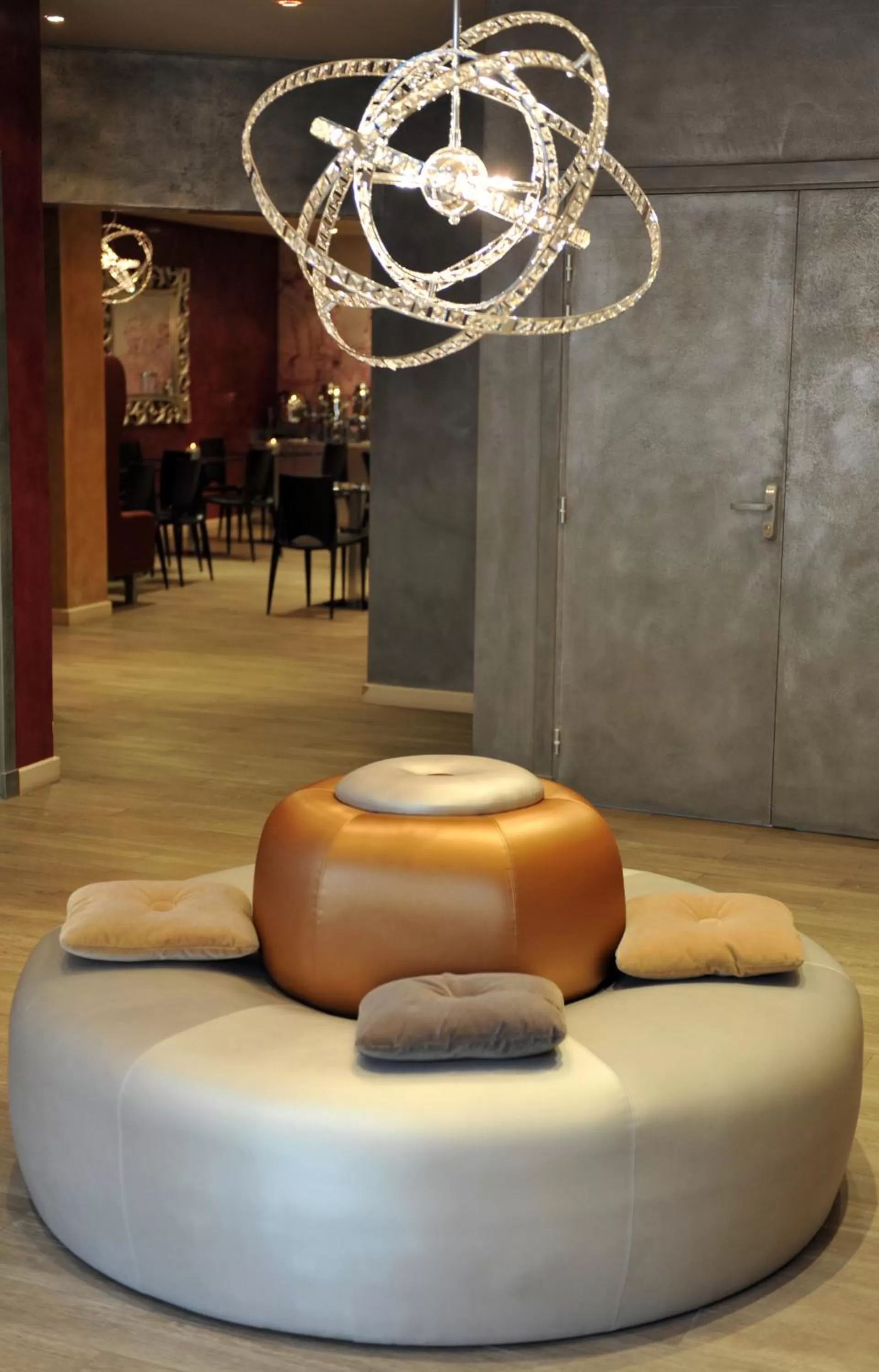 Lobby or reception in Mercure Paris Bastille Marais