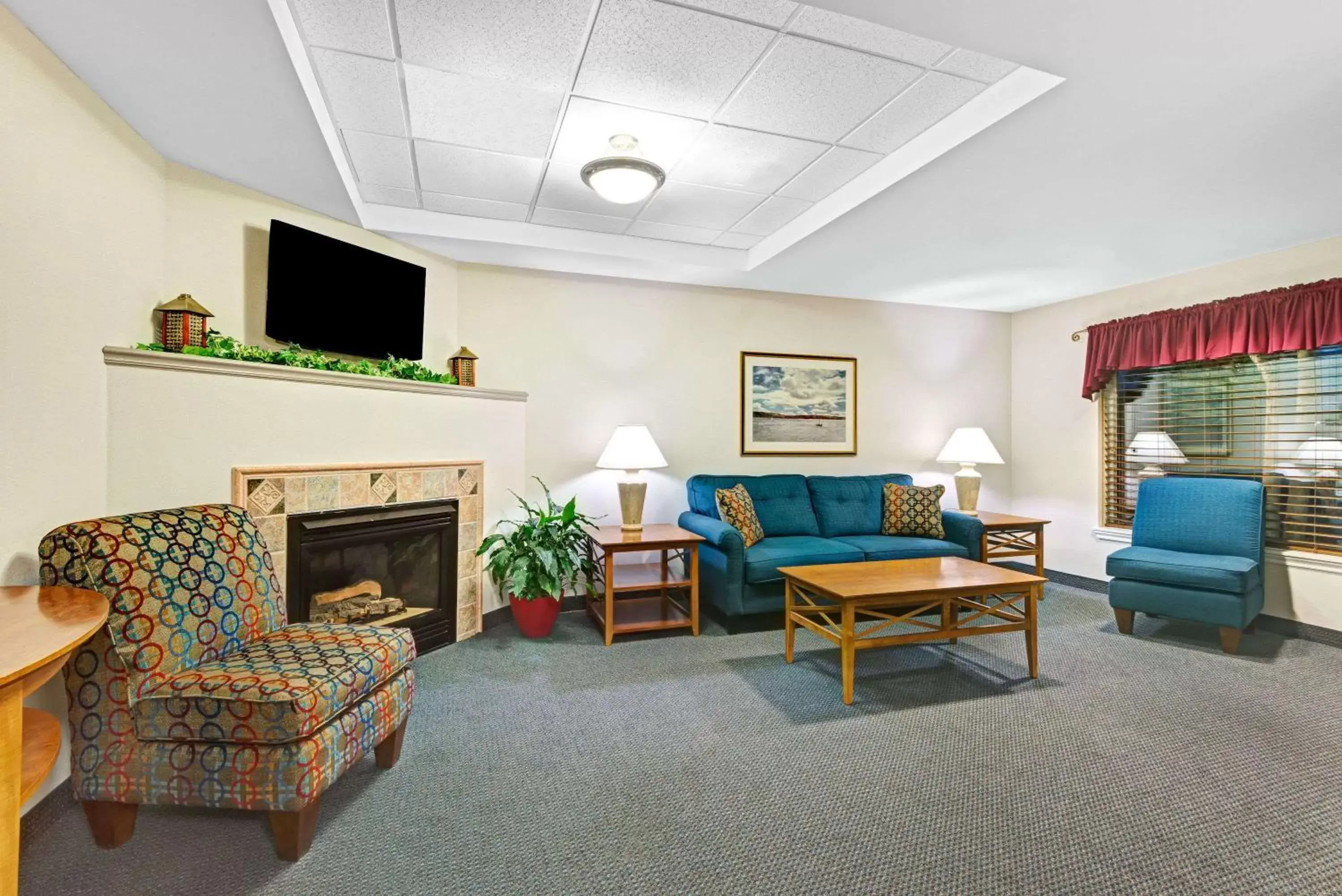 Lobby or reception, Seating Area in Ramada by Wyndham Saco/Old Orchard Beach Area