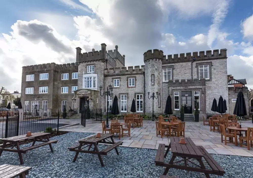 Property Building in Ryde Castle by Greene King Inns