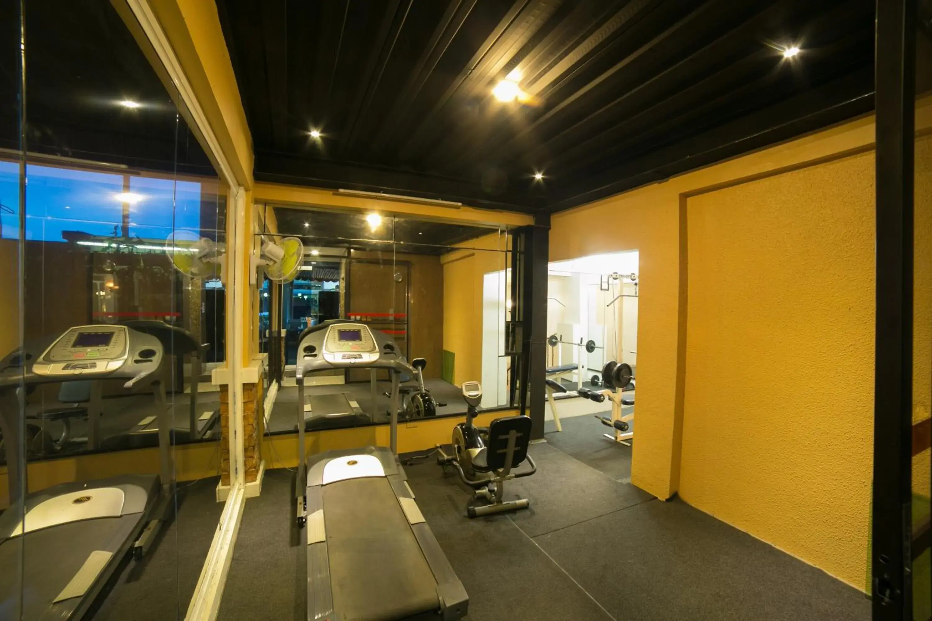 Fitness centre/facilities, Fitness Center/Facilities in 950 Condotel